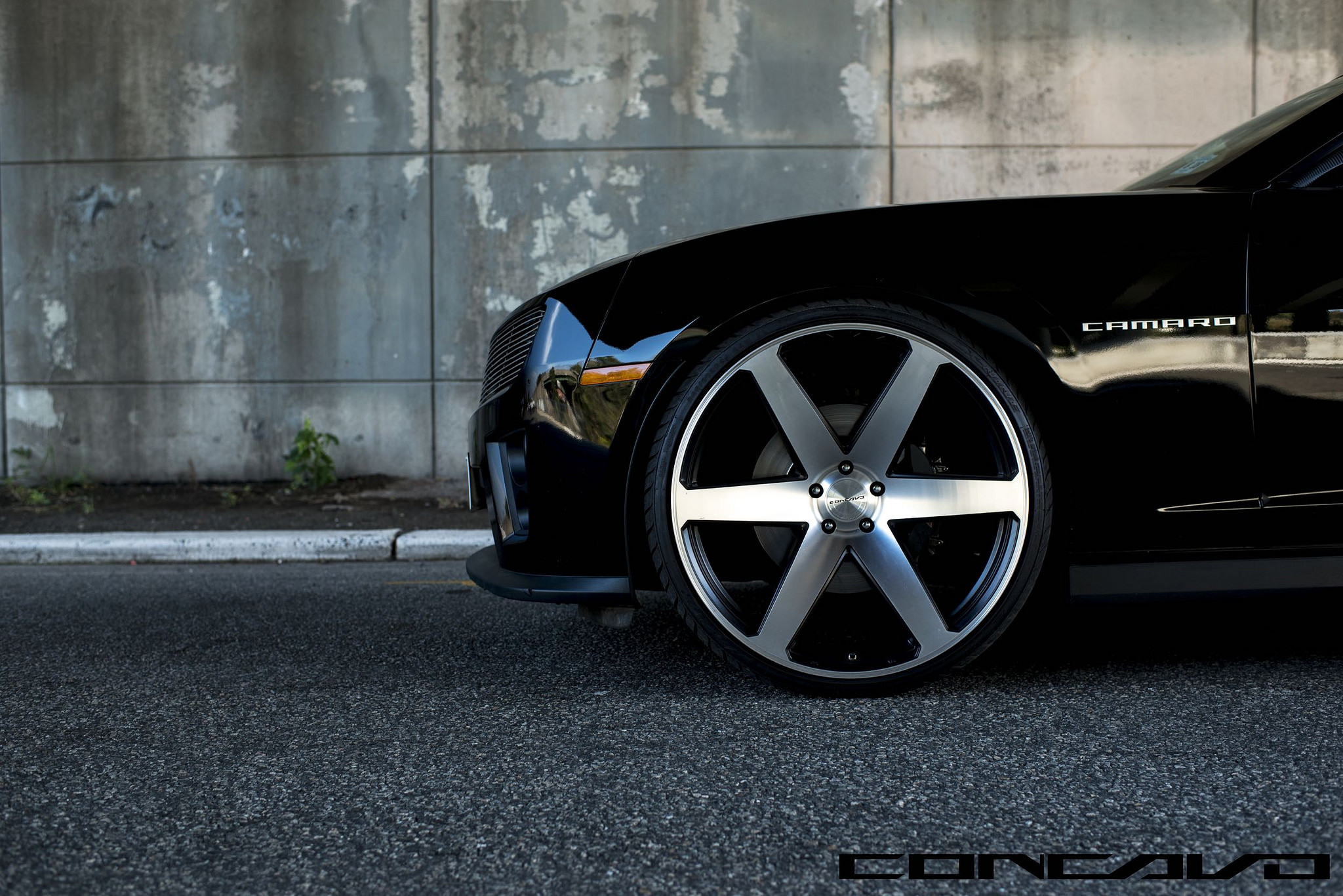 Concavo CW-6 Custom Wheels on Chevy Camaro - Photo by Concavo