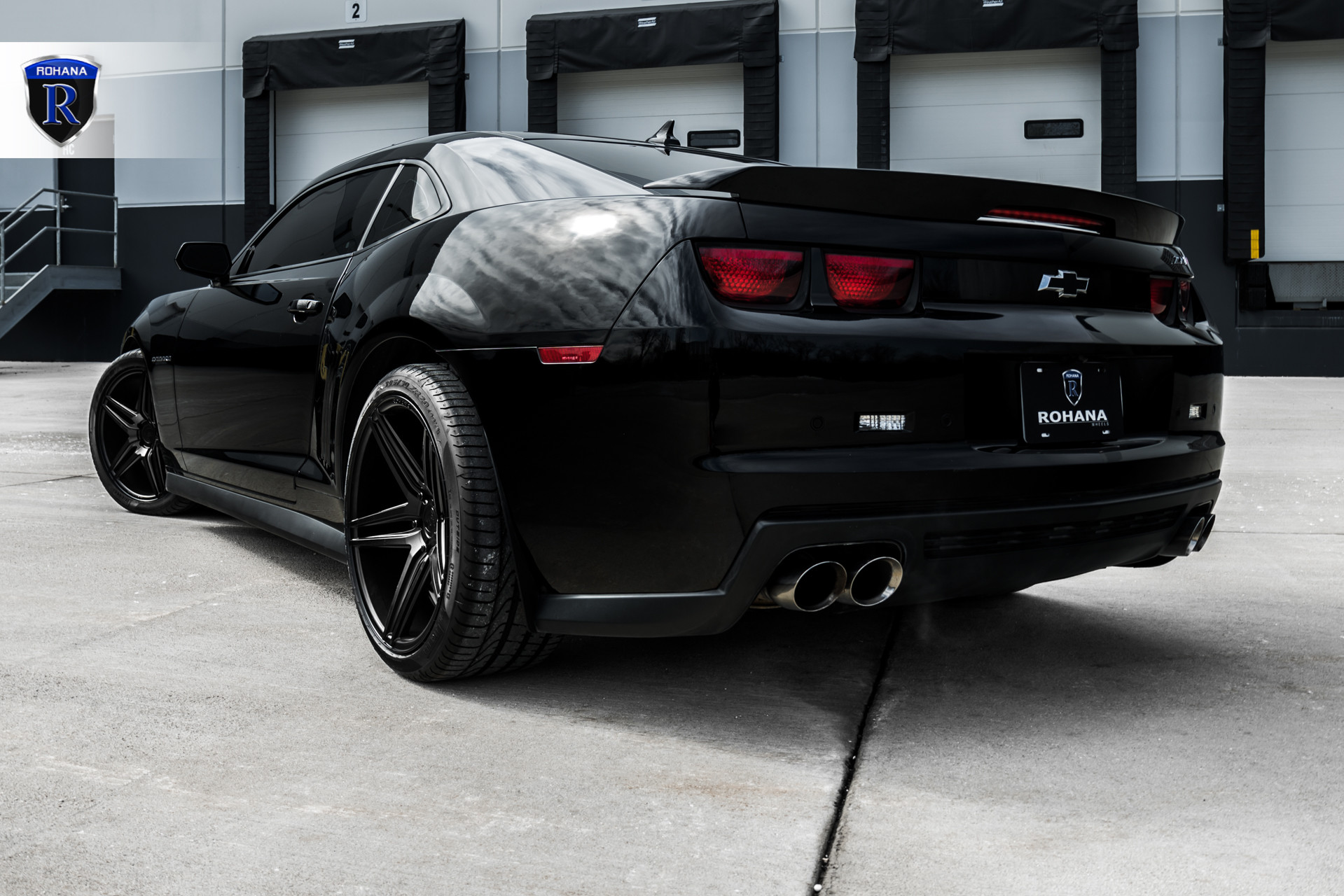 Custom Style Rear Spoiler on Black Chevy Camaro - Photo by Rohana Wheels