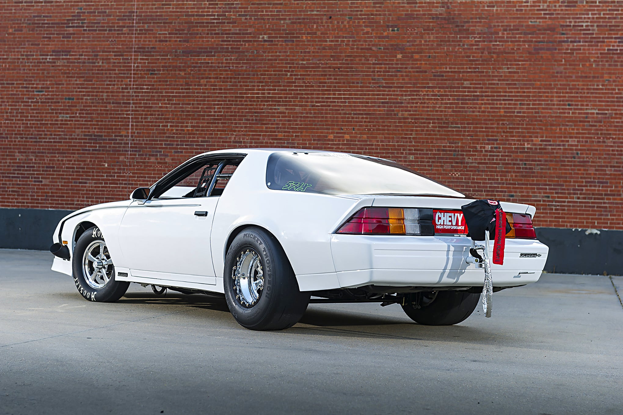 Aftermarket Side Skirts on White Chevy Camaro - Photo by Grant Cox
