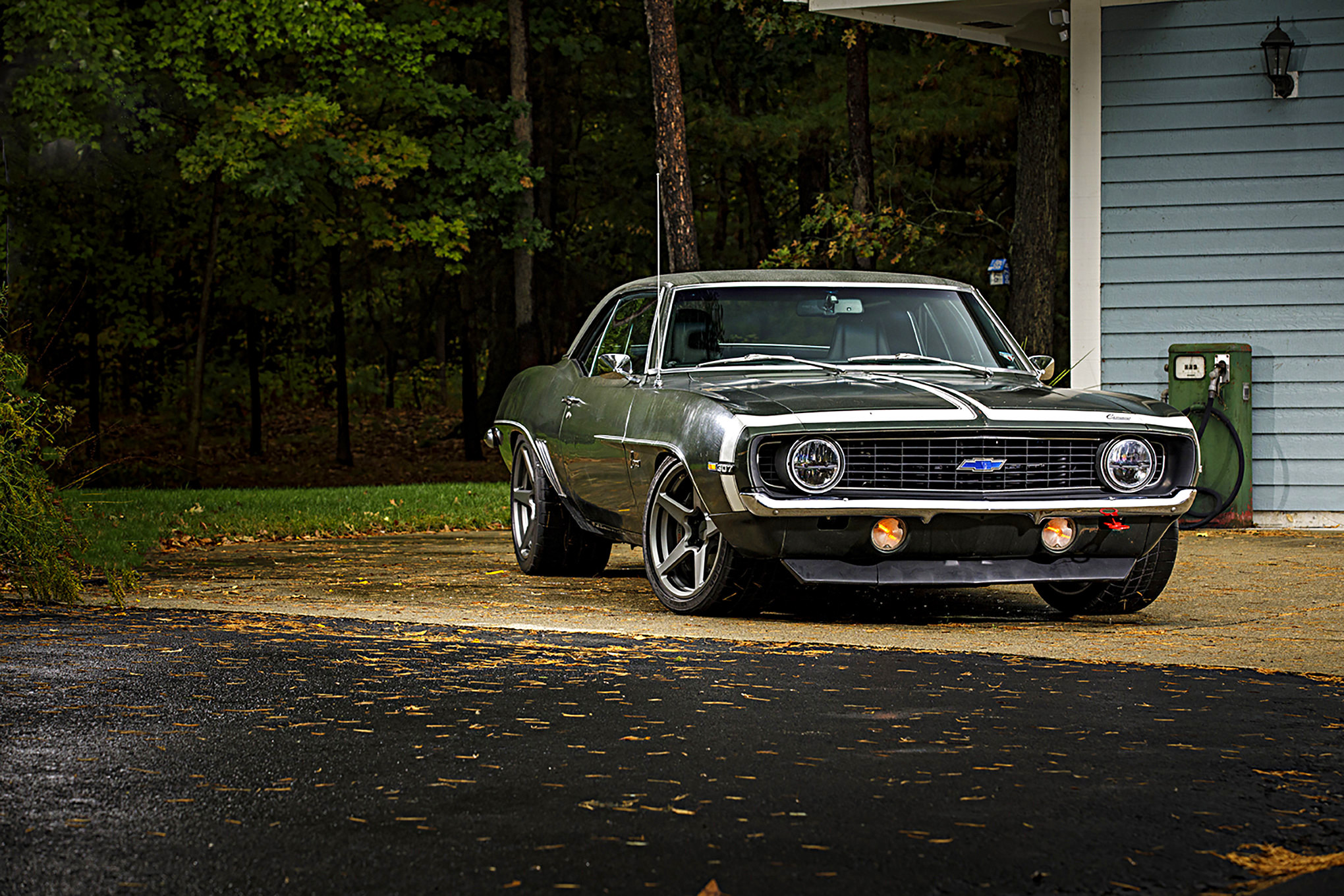 Front Bumper with Fog Lights on Gray Chevy Camaro - Photo by Robert McGaffin
