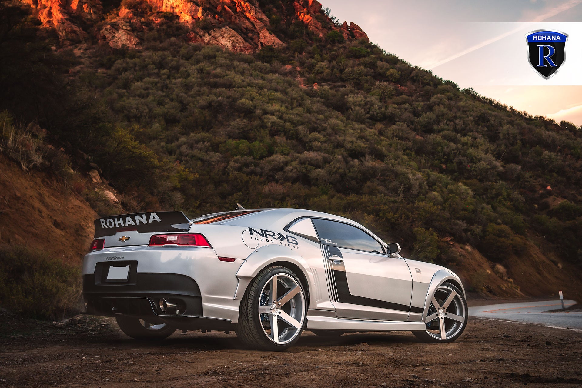 Rohana RC22 Custom Wheels on Camaro - Photo by Rohana Wheels