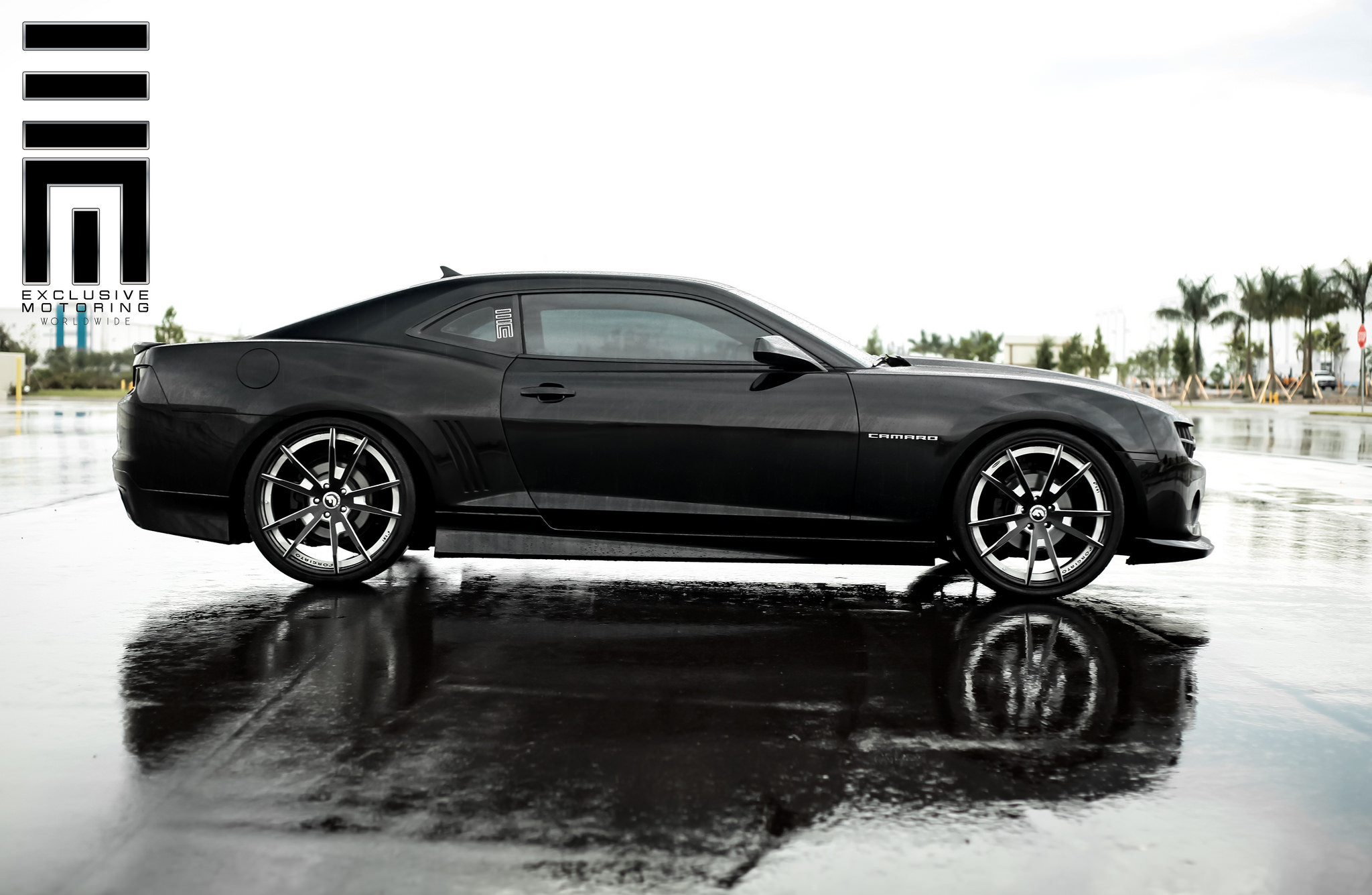 Artistic Black Camaro SS on Forgiato Wheels - Photo by Exclusive Motoring