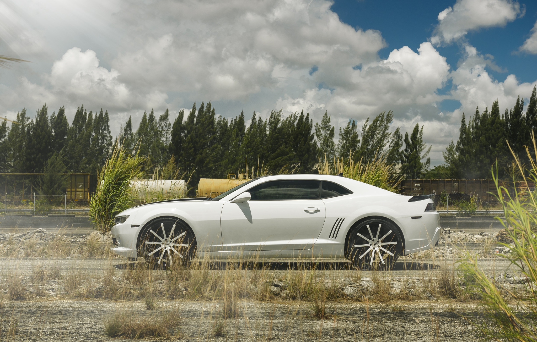 Chevy Camaro On Custom Painted XO Luxury Rims - Photo by XO Luxury