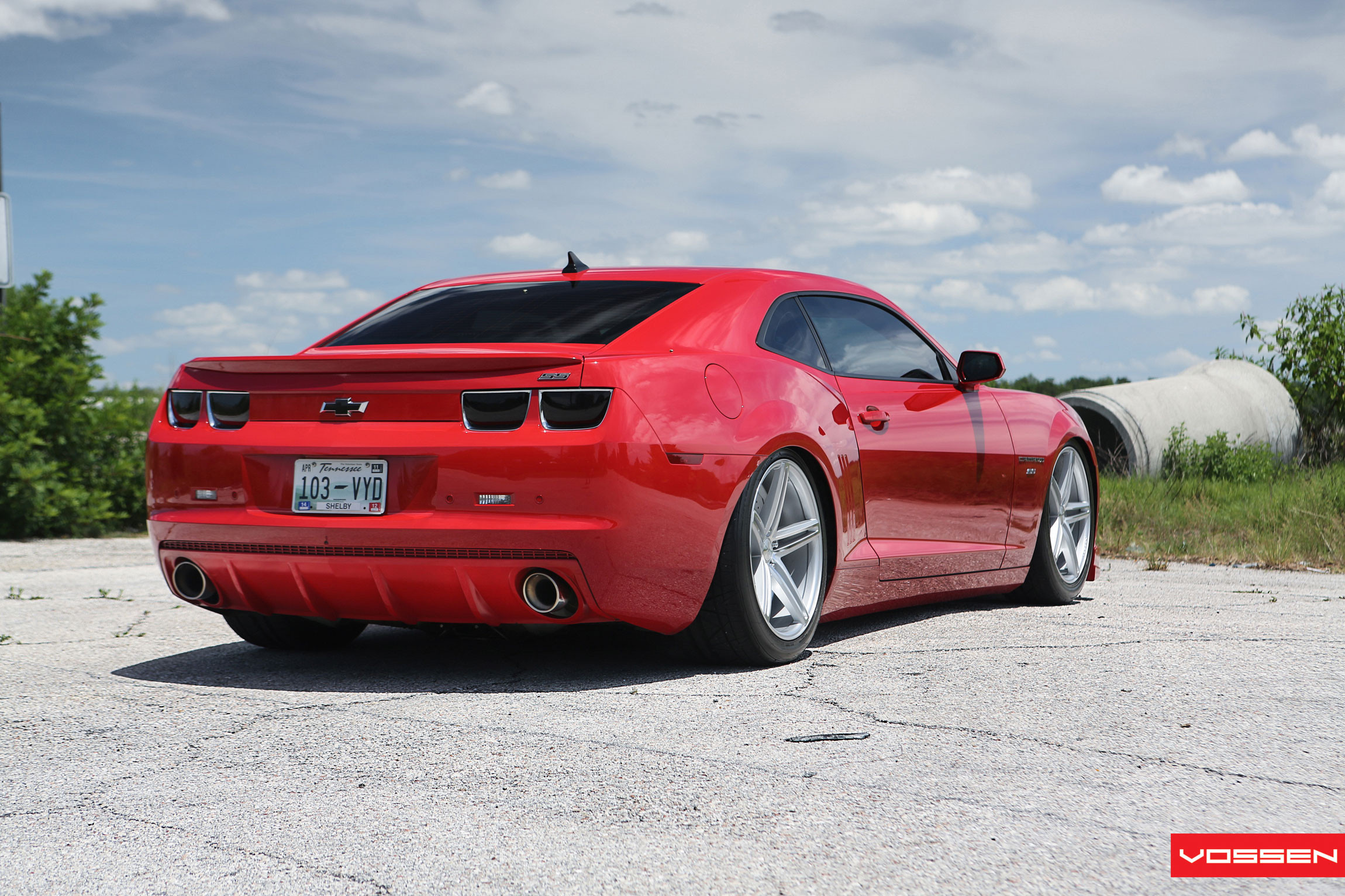 Rear Lip Spoiler on Red Chevy Camaro SS - Photo by Vossen