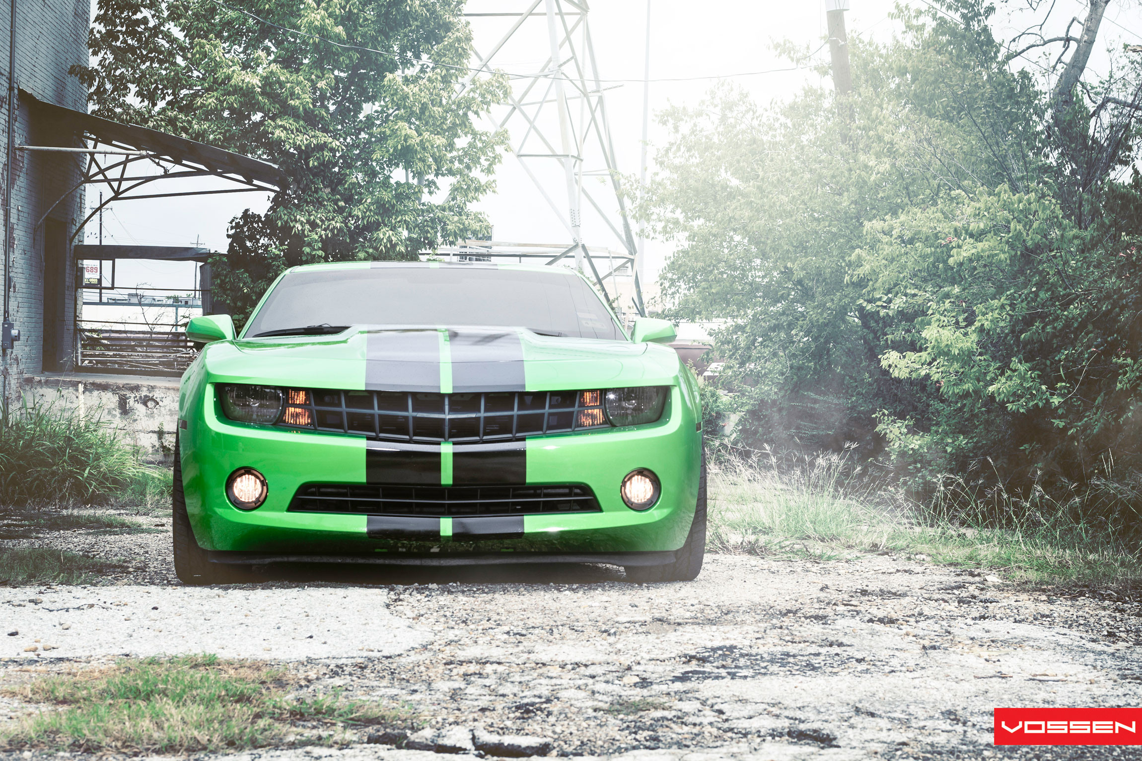 Aftermarket Black Grille on Green Chevy Camaro - Photo by Vossen