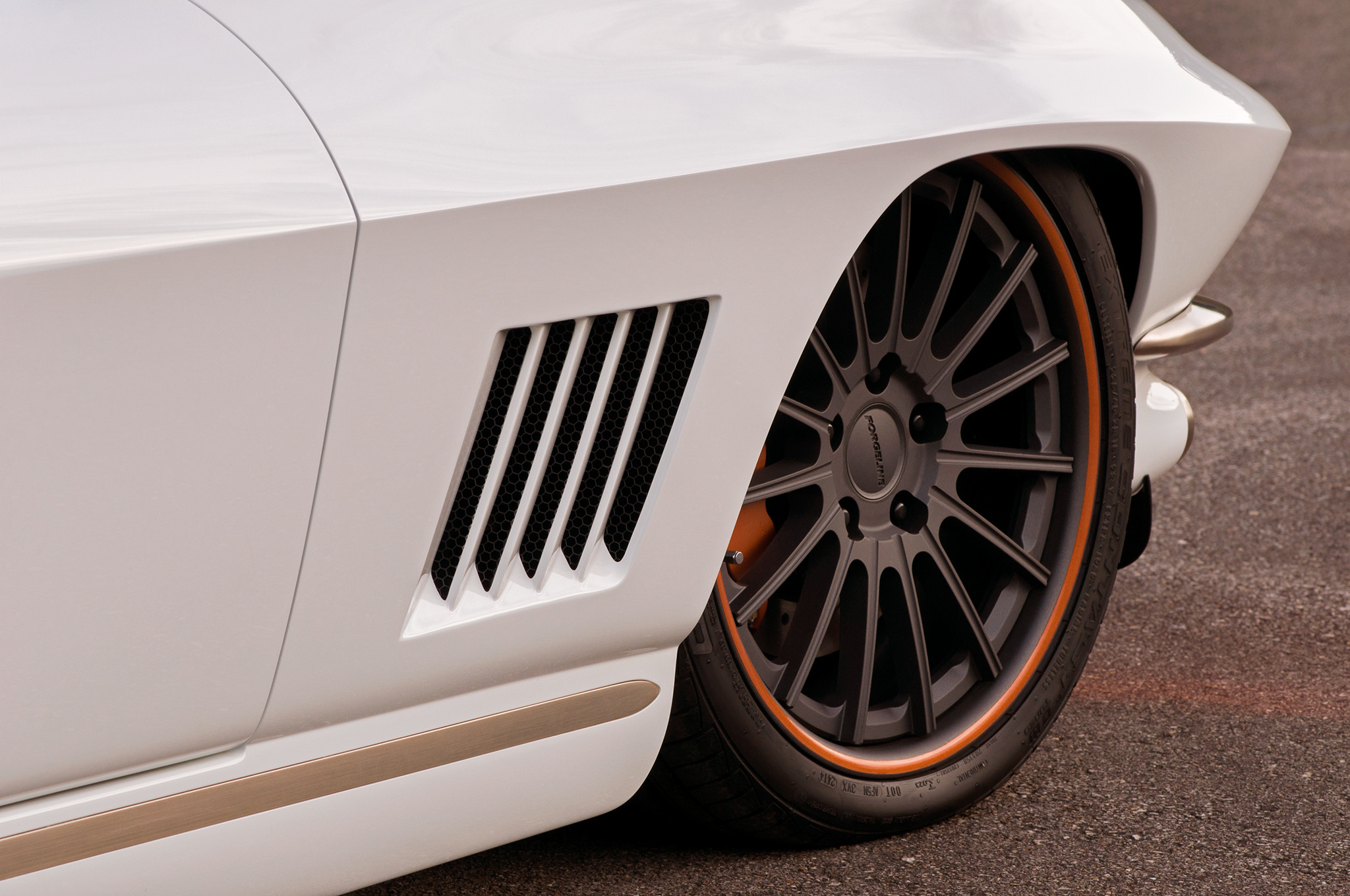 Forgeline Wheels on White Convertible Chevy Corvette - Photo by Forgeline Motorsports