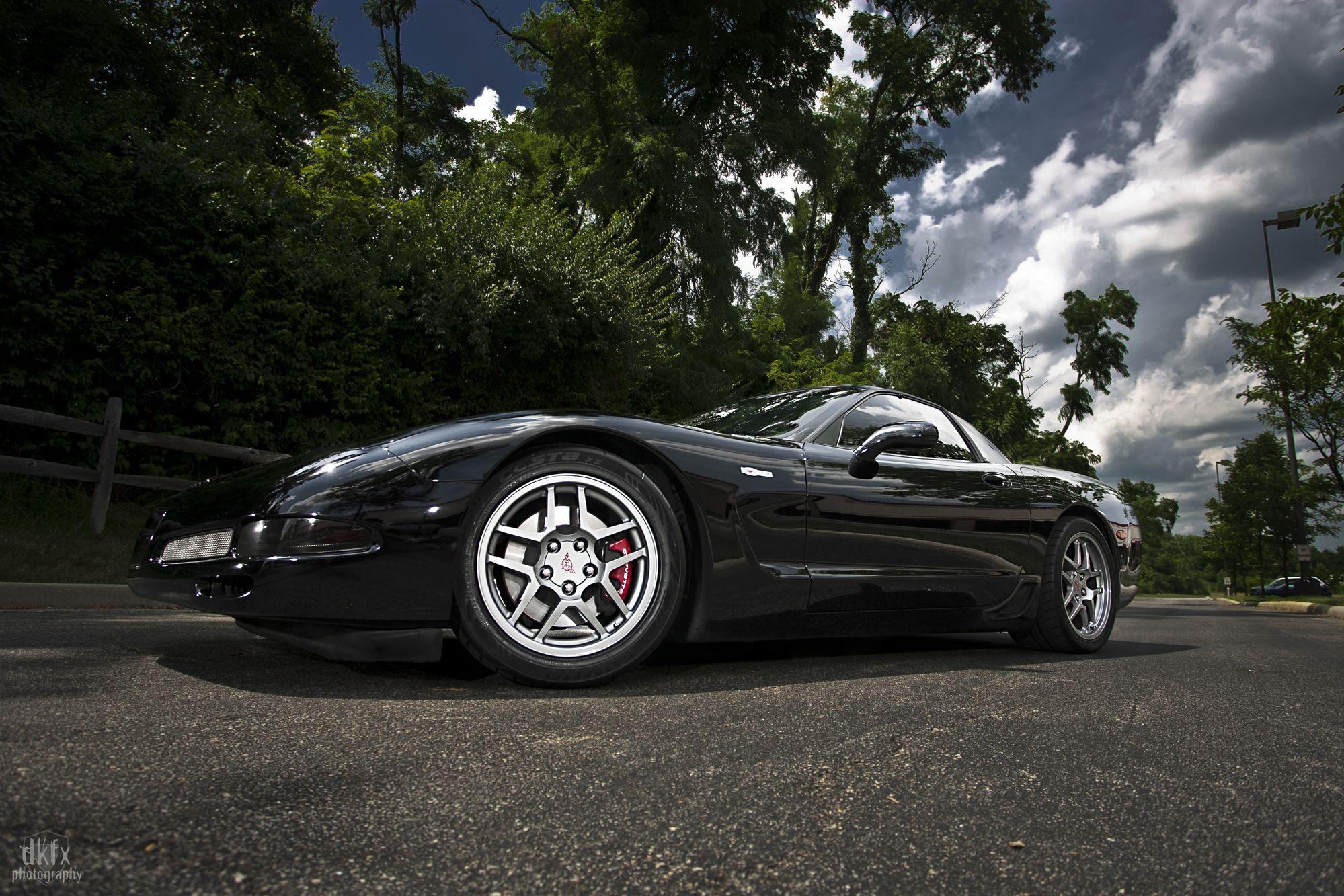 Aftermarket Side Skirts on Black Chevy Corvette Z06 - Photo by dan kinzie