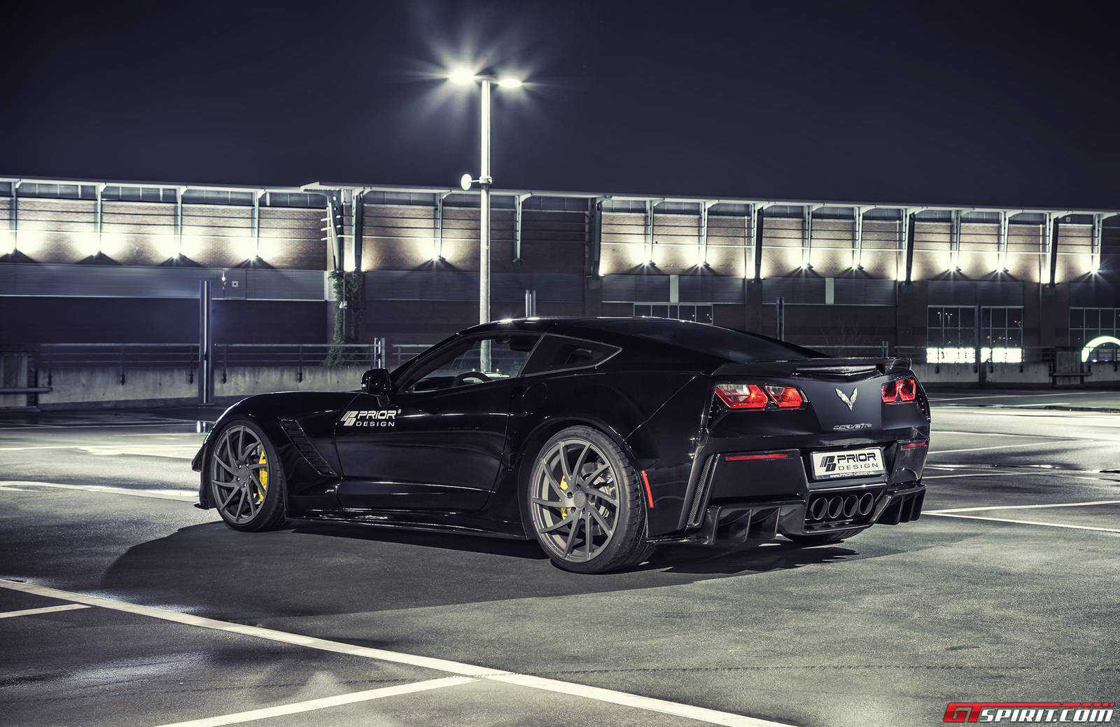 Prior Design Carbon Fiver Rear Fascia on Corvette C7 - Photo by Prior Design