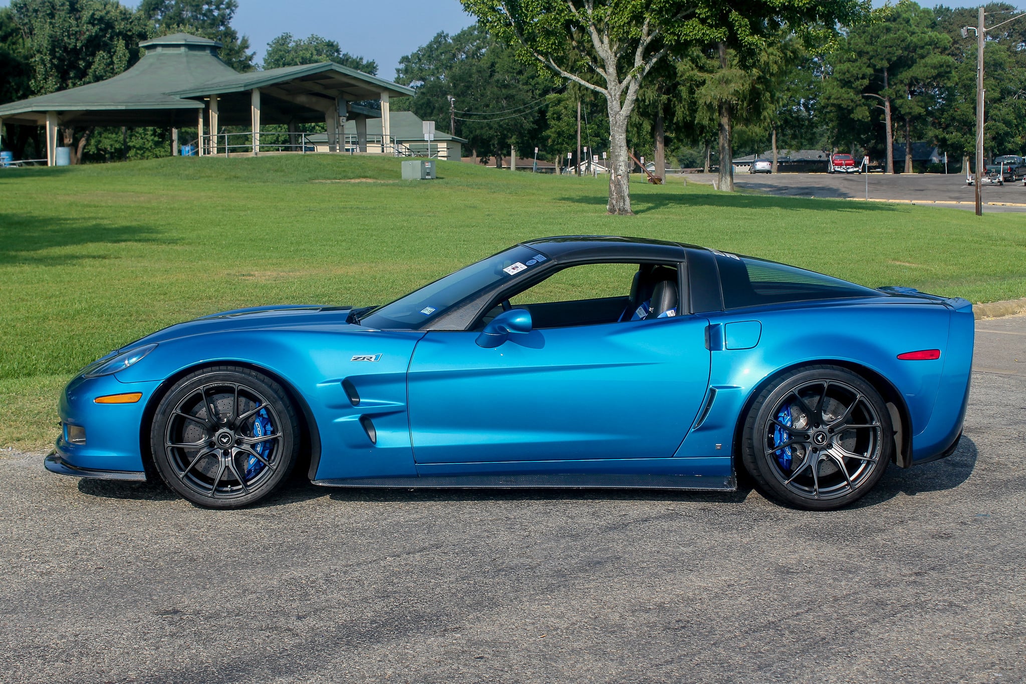 Vorsteiner Wheels on Blue Chevy Corvette ZR1 - Photo by VIBE Motorsports