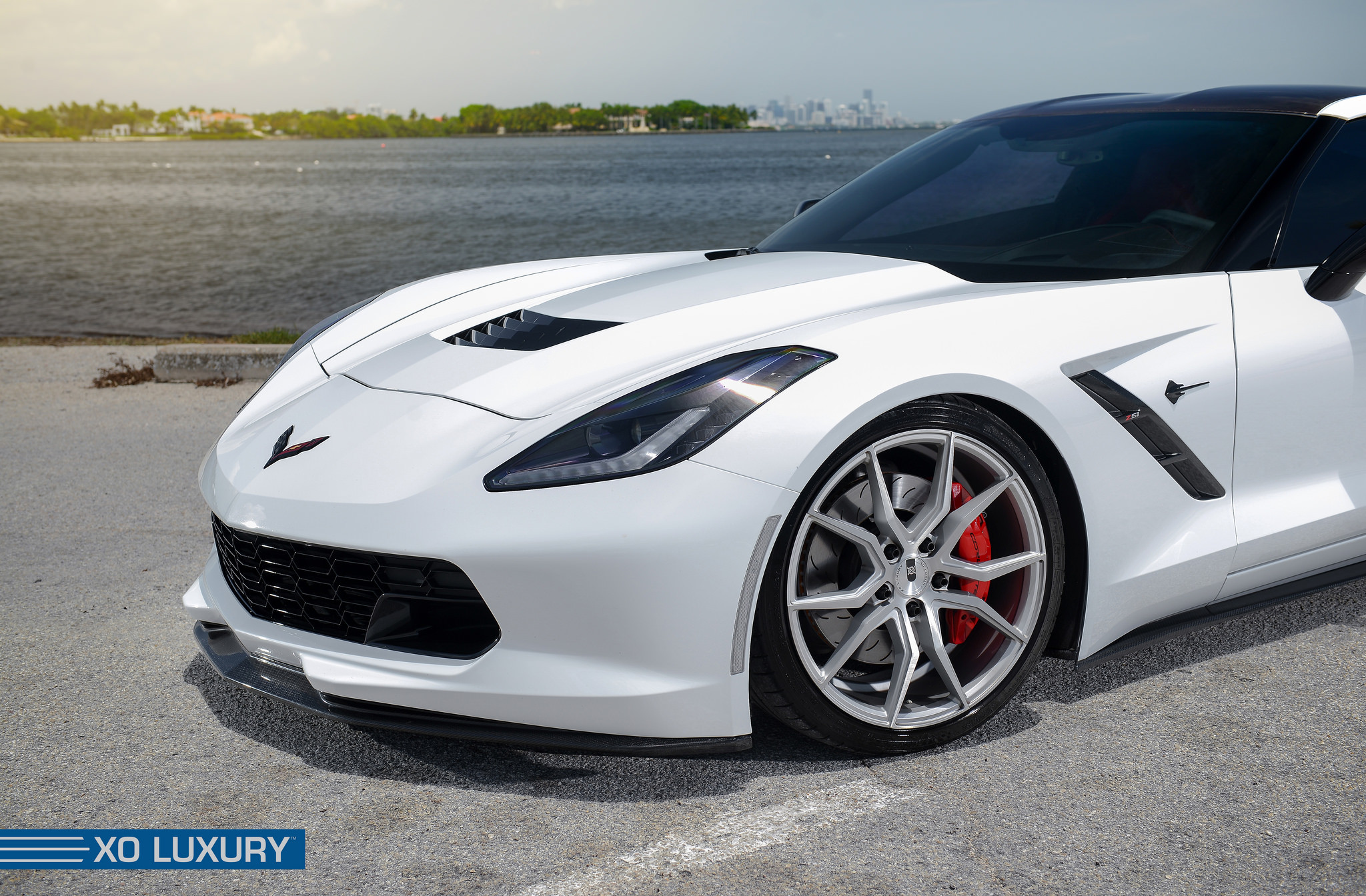 Chevy Crvette C7 Red Brake Calipers - Photo by XO Luxury