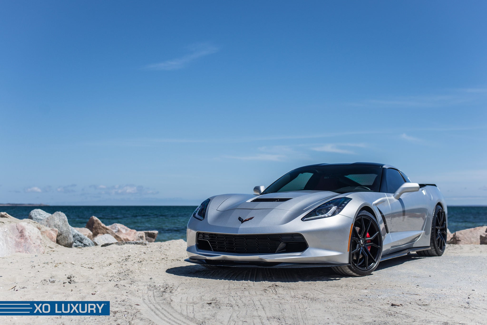 Silver Metalic Chevy Corvette C7 - Photo by XO Luxury