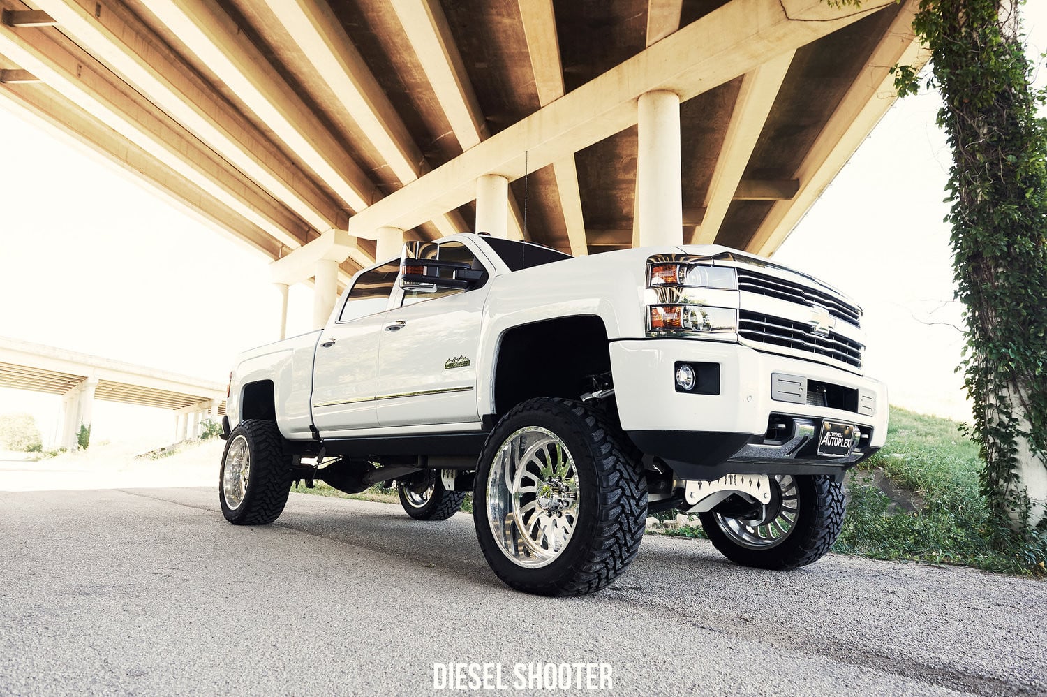 Chevy Silverado 3500HD on American Force Wheels - Photo by Diesel Shooter