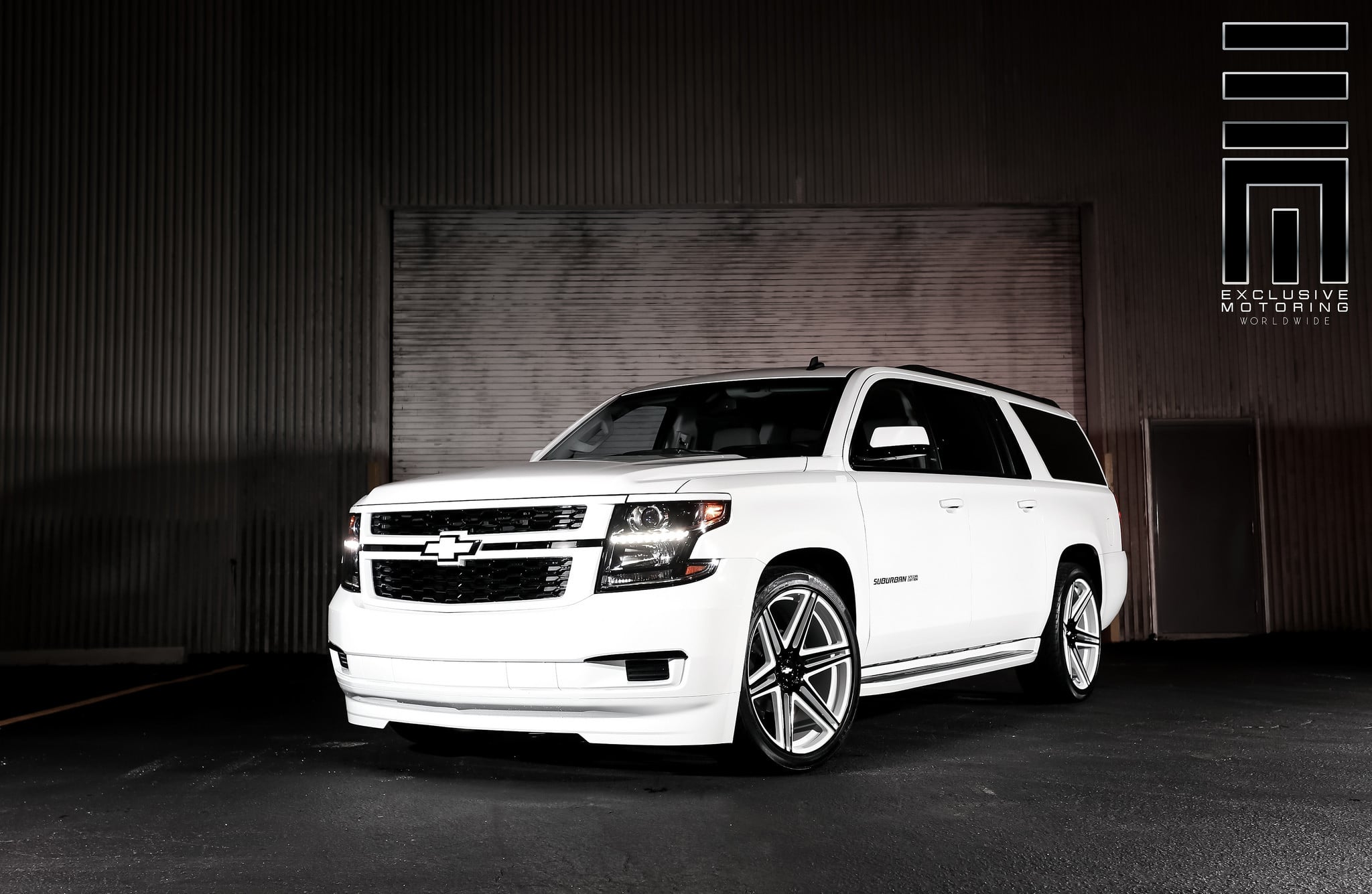Chevy Suburban - White Iceberg - Photo by Exclusive Motoring