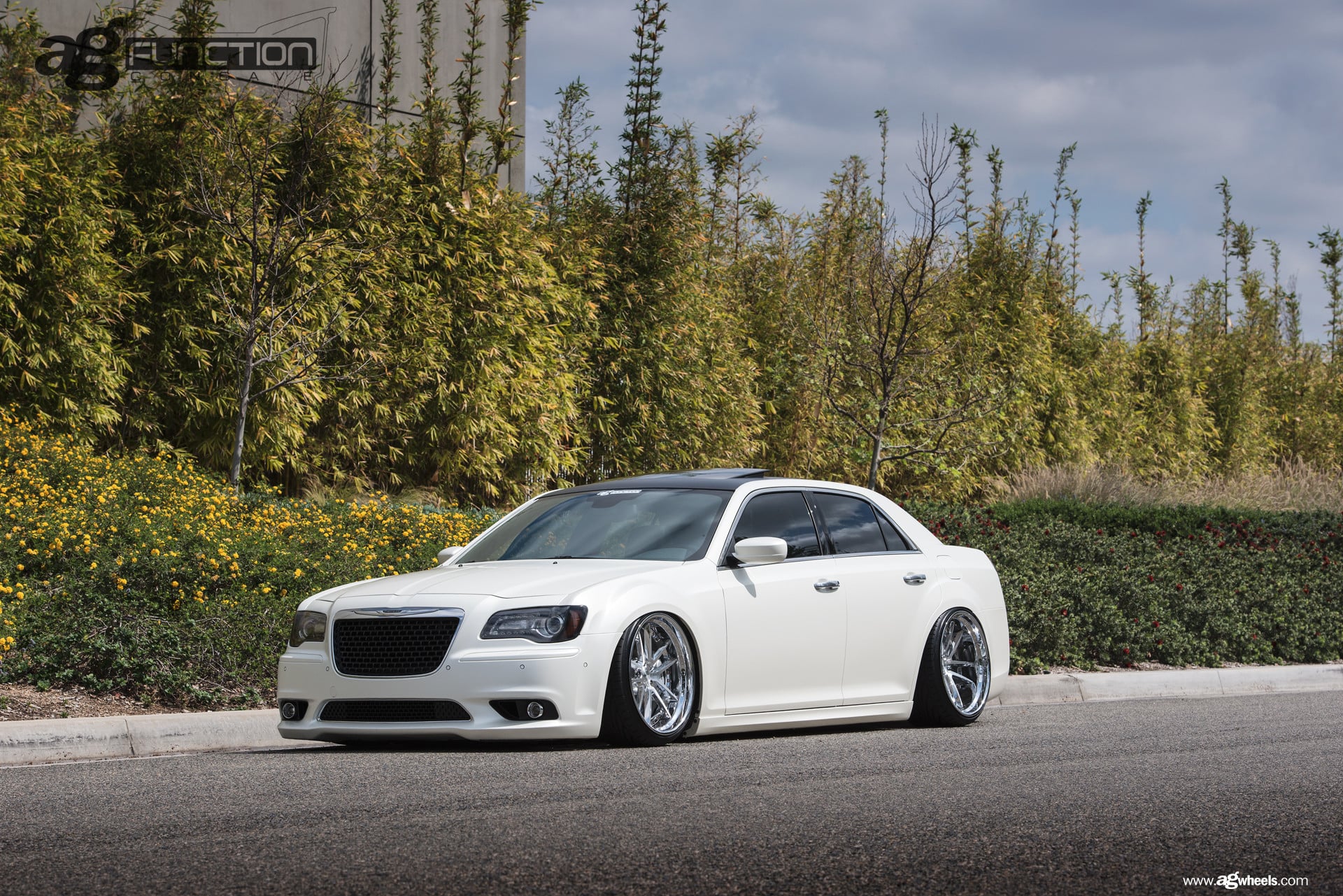 Front Bumper with Fog Lights on White Chrysler 300 - Photo by Avant Garde Wheels