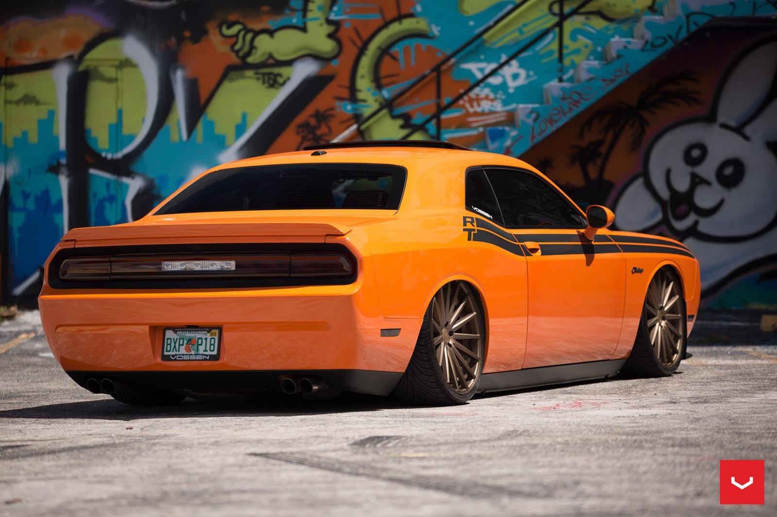 Dodge Challenger Hemi Orange