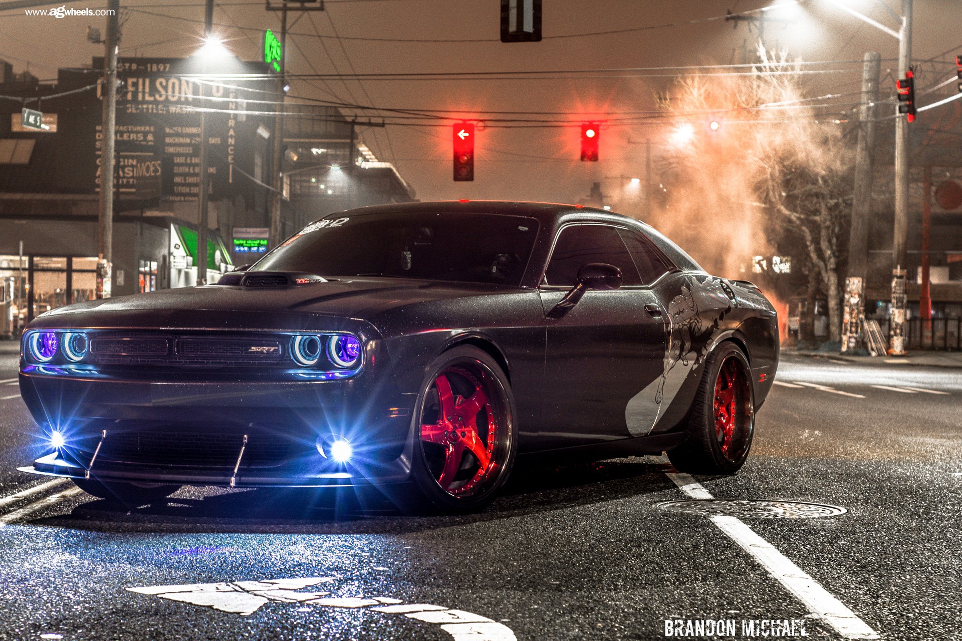 Dodge Challenger srt8 Red