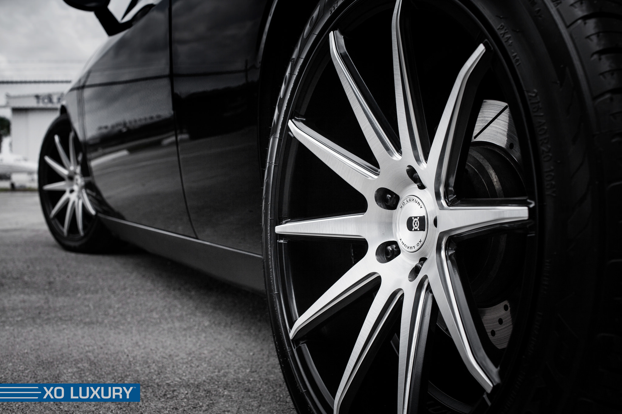 XO Luxury Rim Center Caps - Photo by XO Luxury