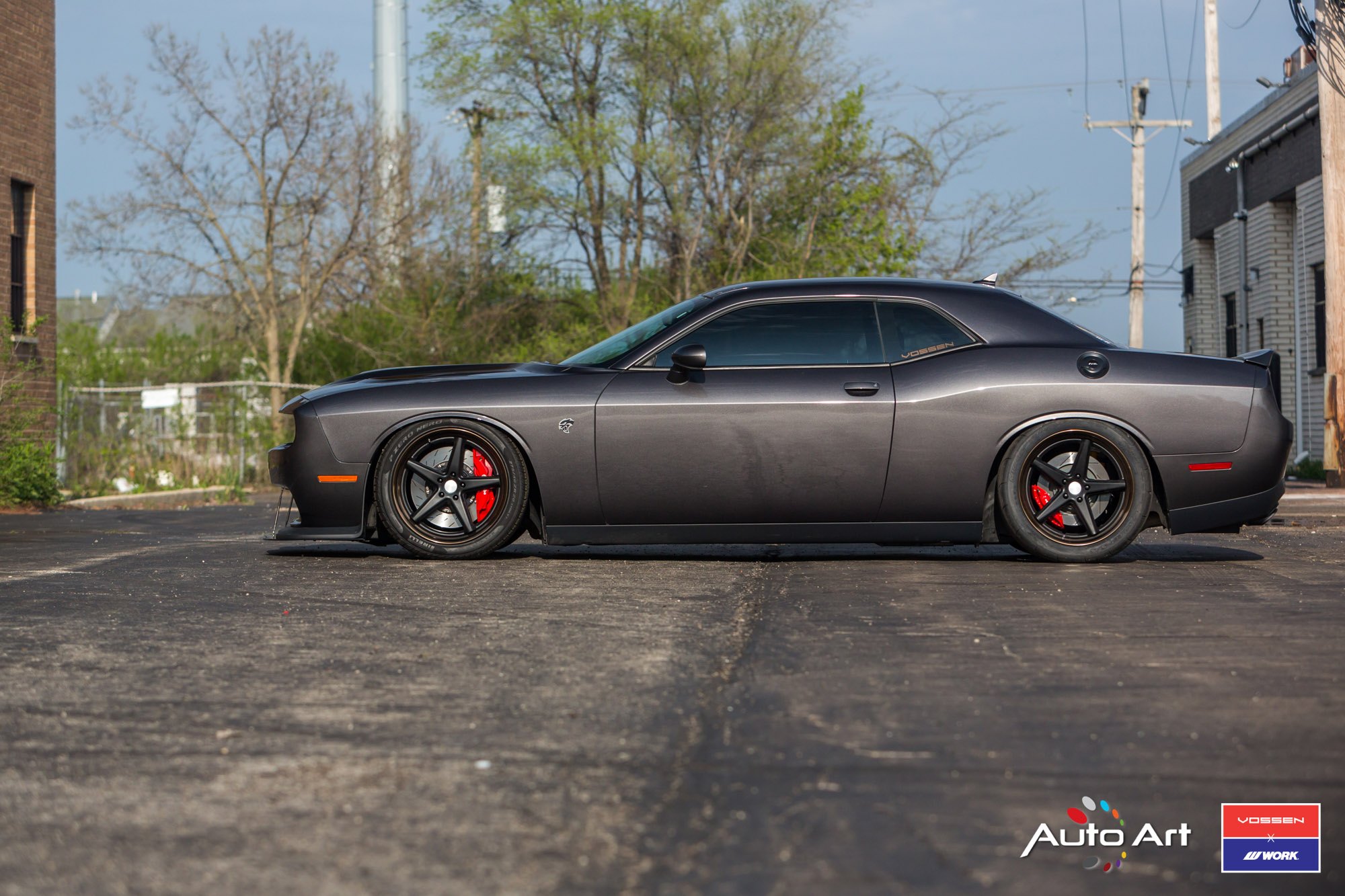 Dodge Challenger Hellcat стенс