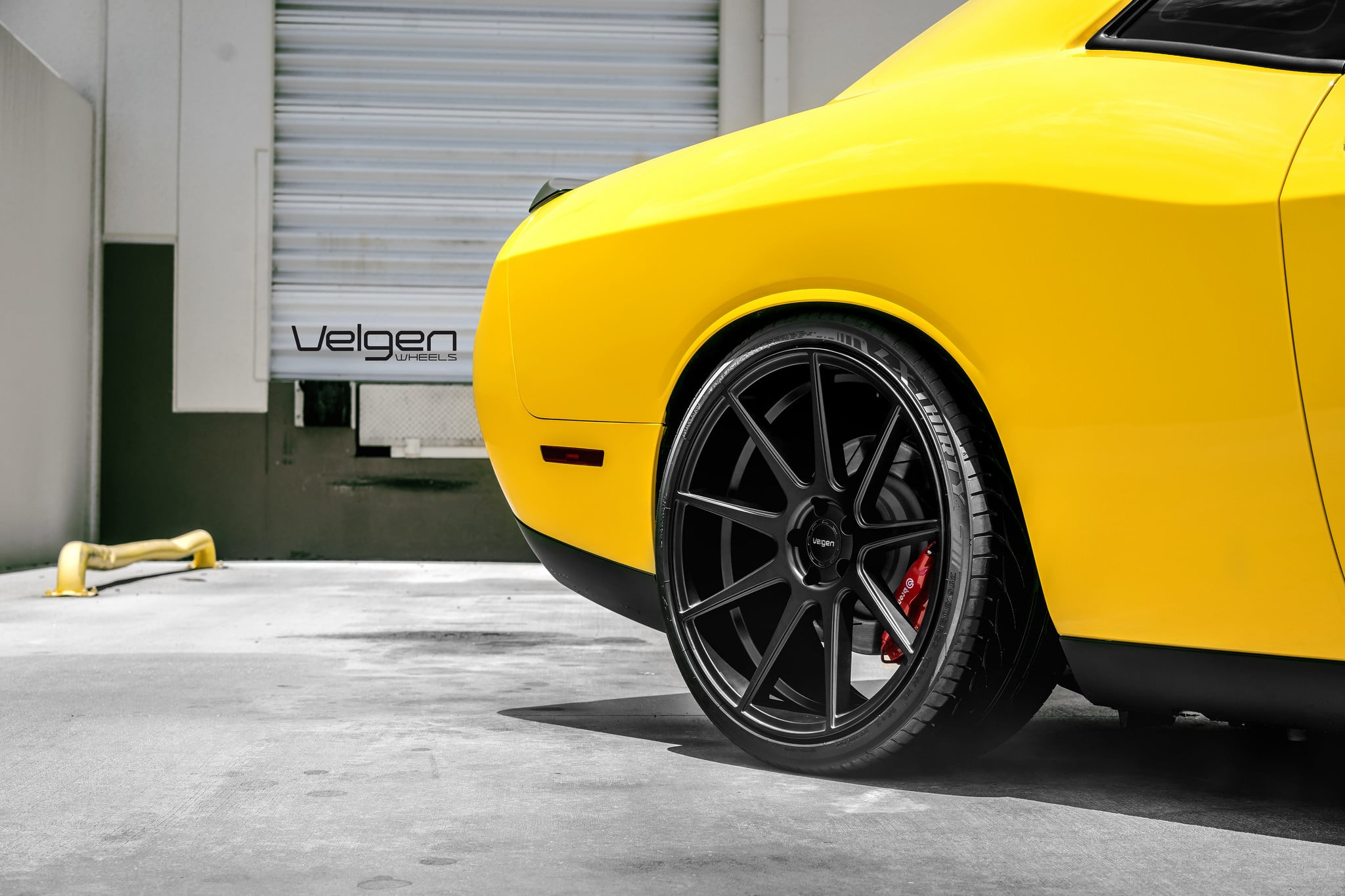 Red Brembo Brakes on Yellow Dodge Challenger SRT - Photo by Velgen