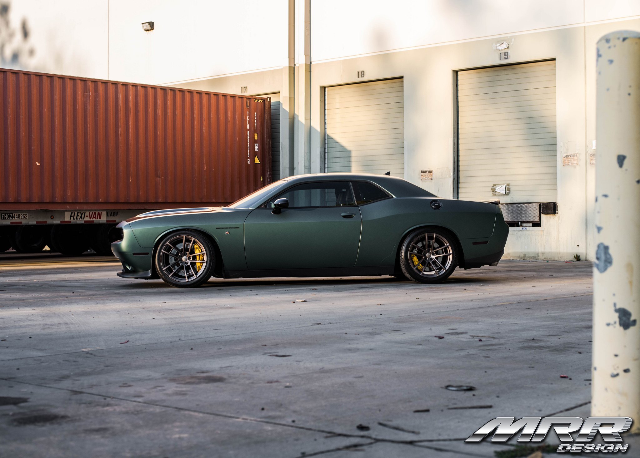 Dodge Challenger матовый