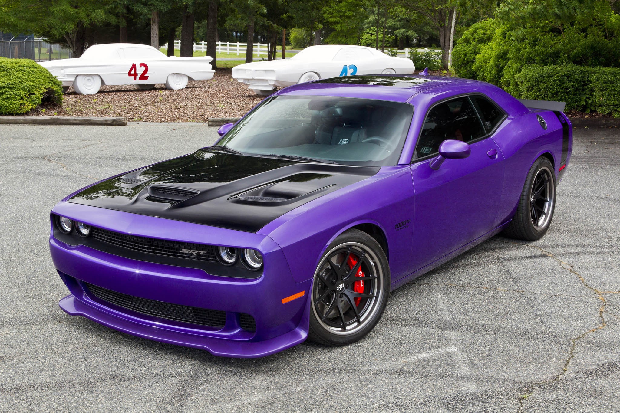 Purple Awesomeness: Dodge Challenger Fitted with Aftermarket