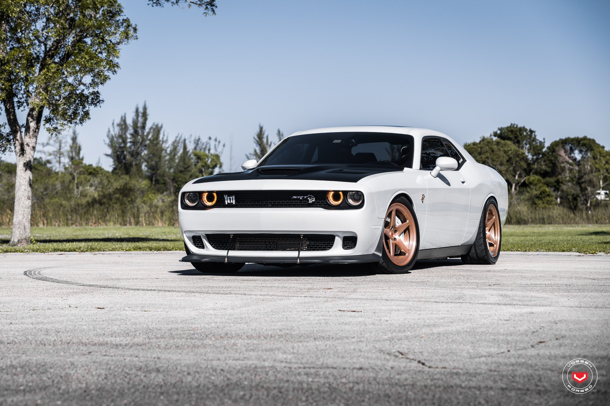 Dodge Challenger srt8 Demon Р±РµР»С‹Р№