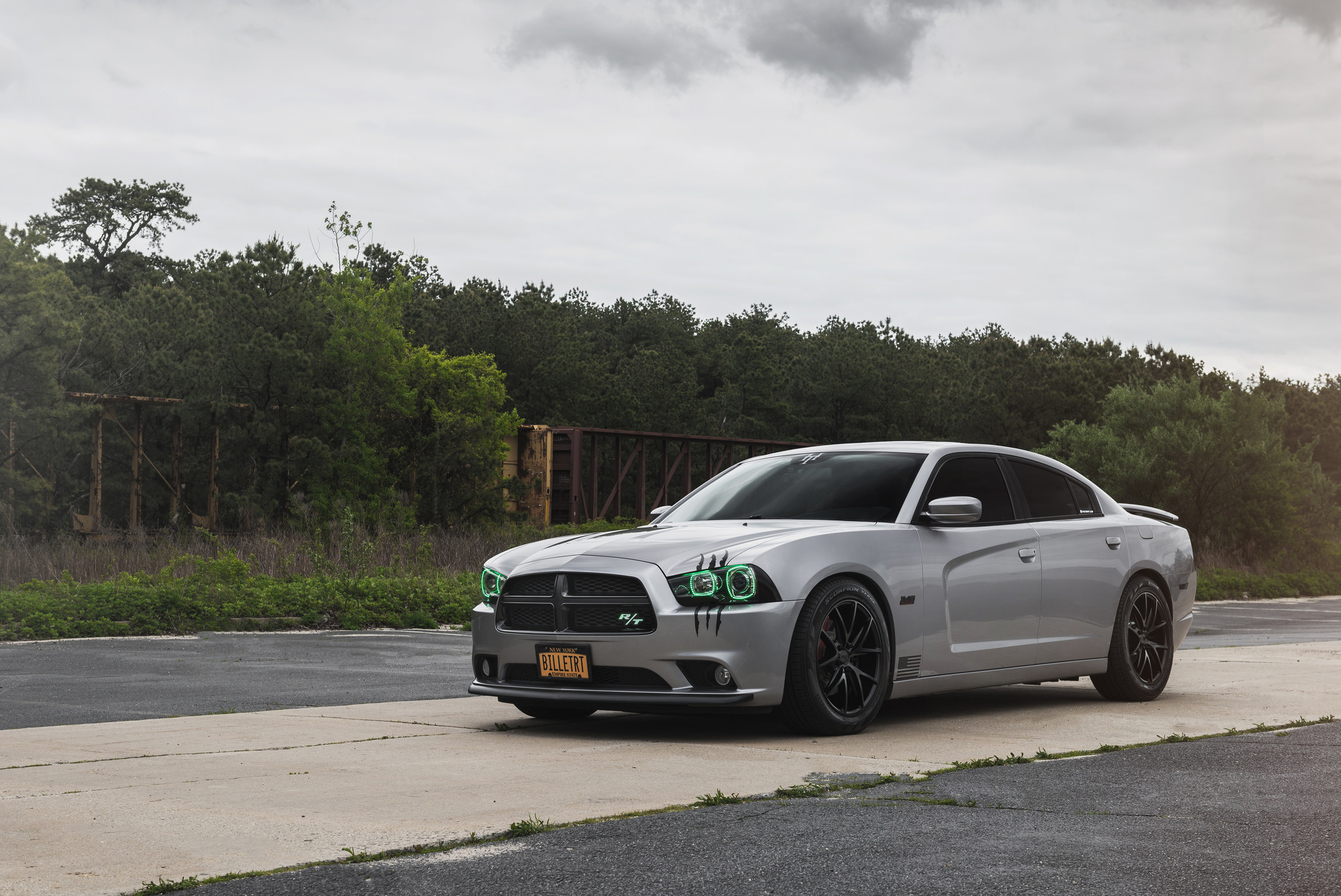 Headlights With Green SMD Halo Rings - Photo by Niche