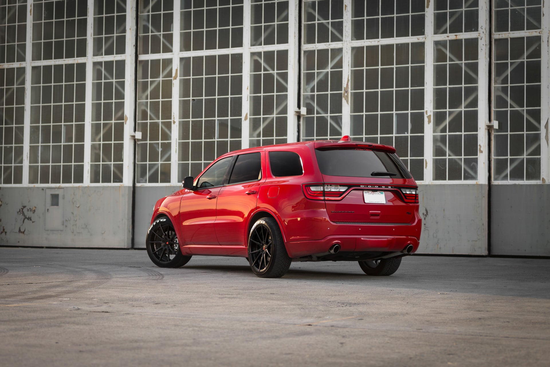 Red Dodge Durango R/T - Photo by Avant Garde