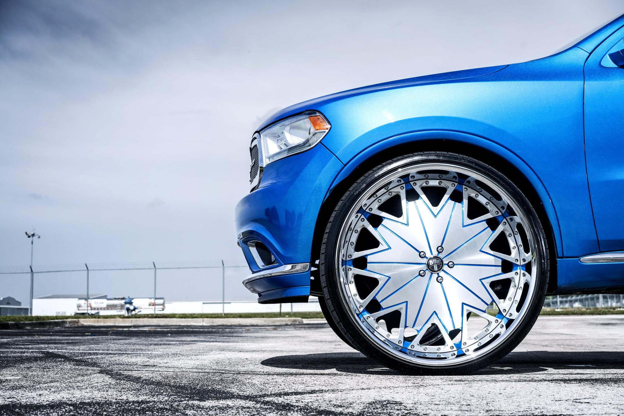 Brushed 30 Inch DUB Rims on Dodge Durango - Photo by DUB