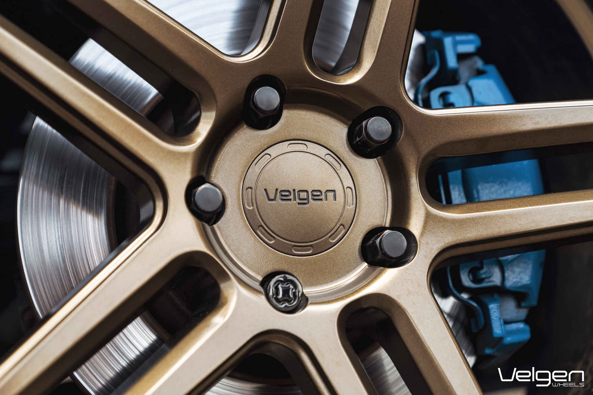 White Dodge Durango with Bronze Velgen Wheels - Photo by Velgen
