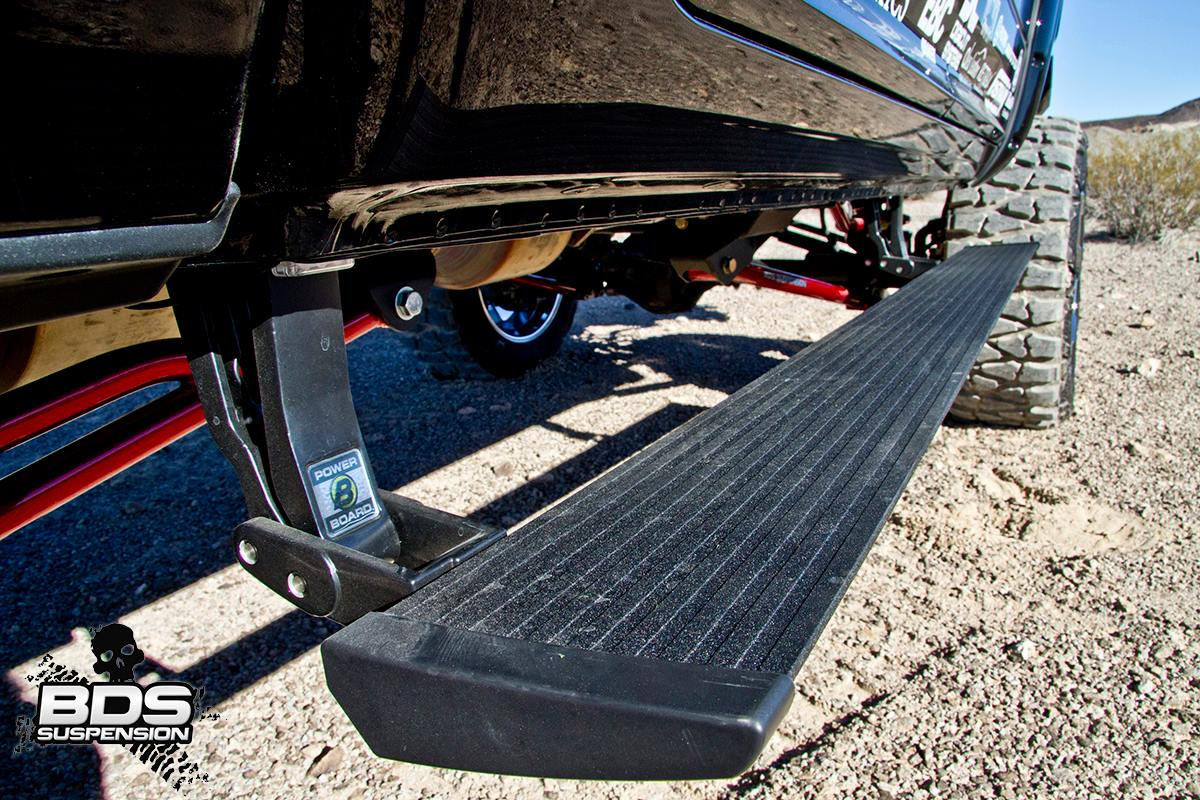 Retractible Power Running Boards on Ram - Photo by BDS suspension