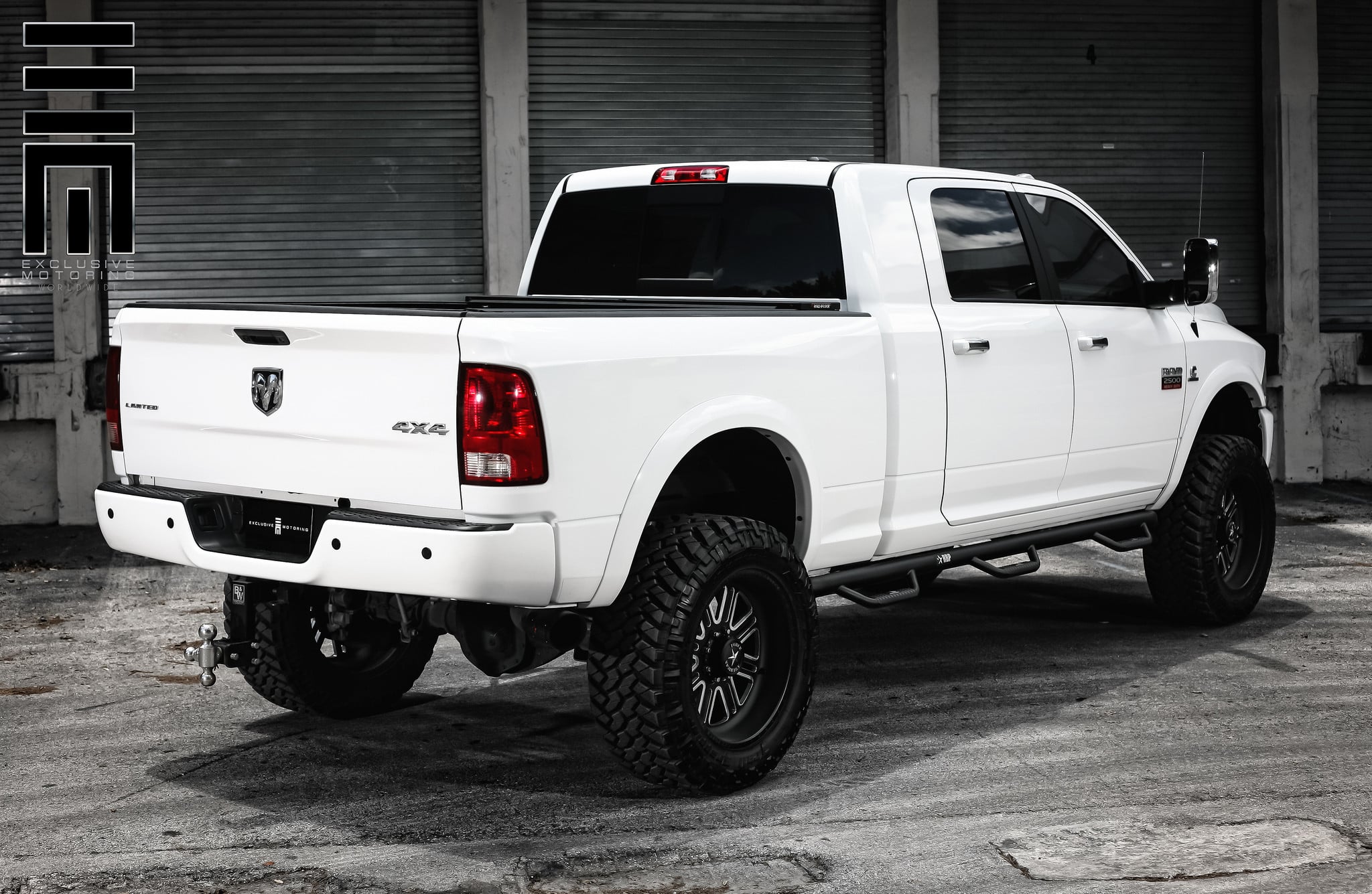 Lifted Dodge Ram 2500 Cummins - Photo by Exclusive Motoring
