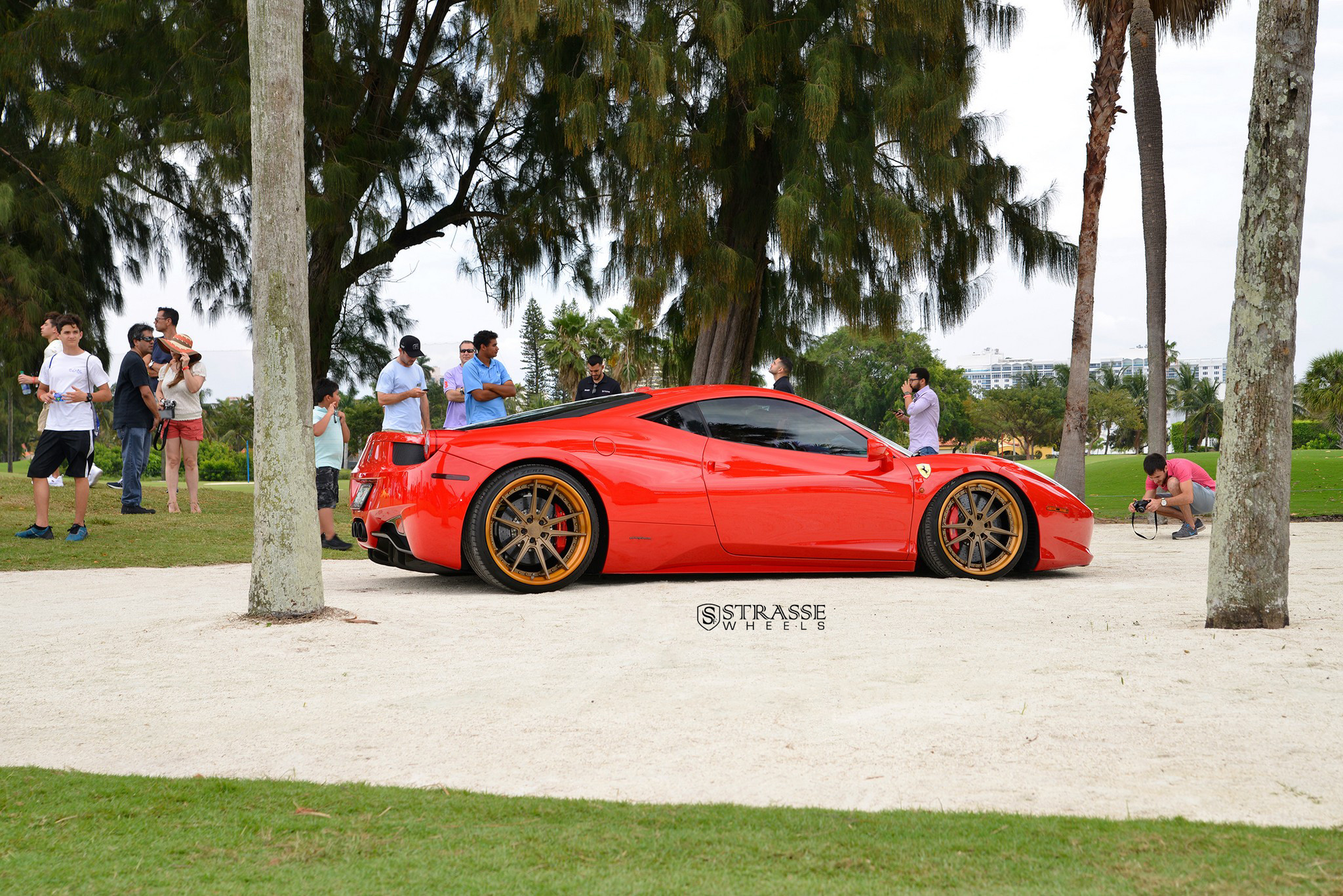 SM5R Strasse Rims on Red Ferrari 458 - Photo by Strasse Forged