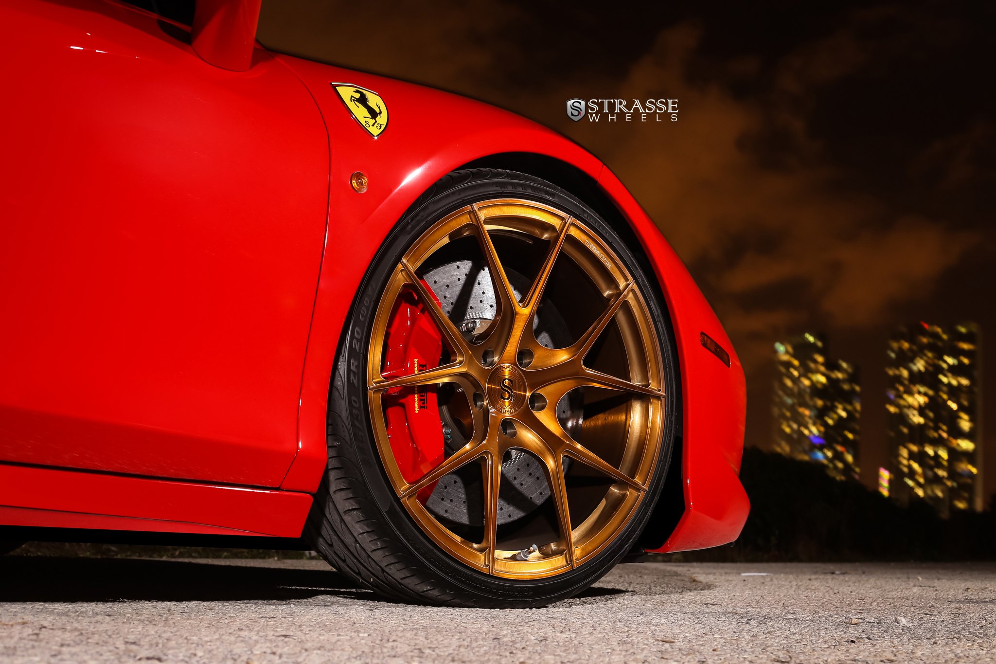 Резина на феррари. Red Ferrari Wheels. Ferrari Red Color car Gold Wheels. Red car Bronze Wheels.