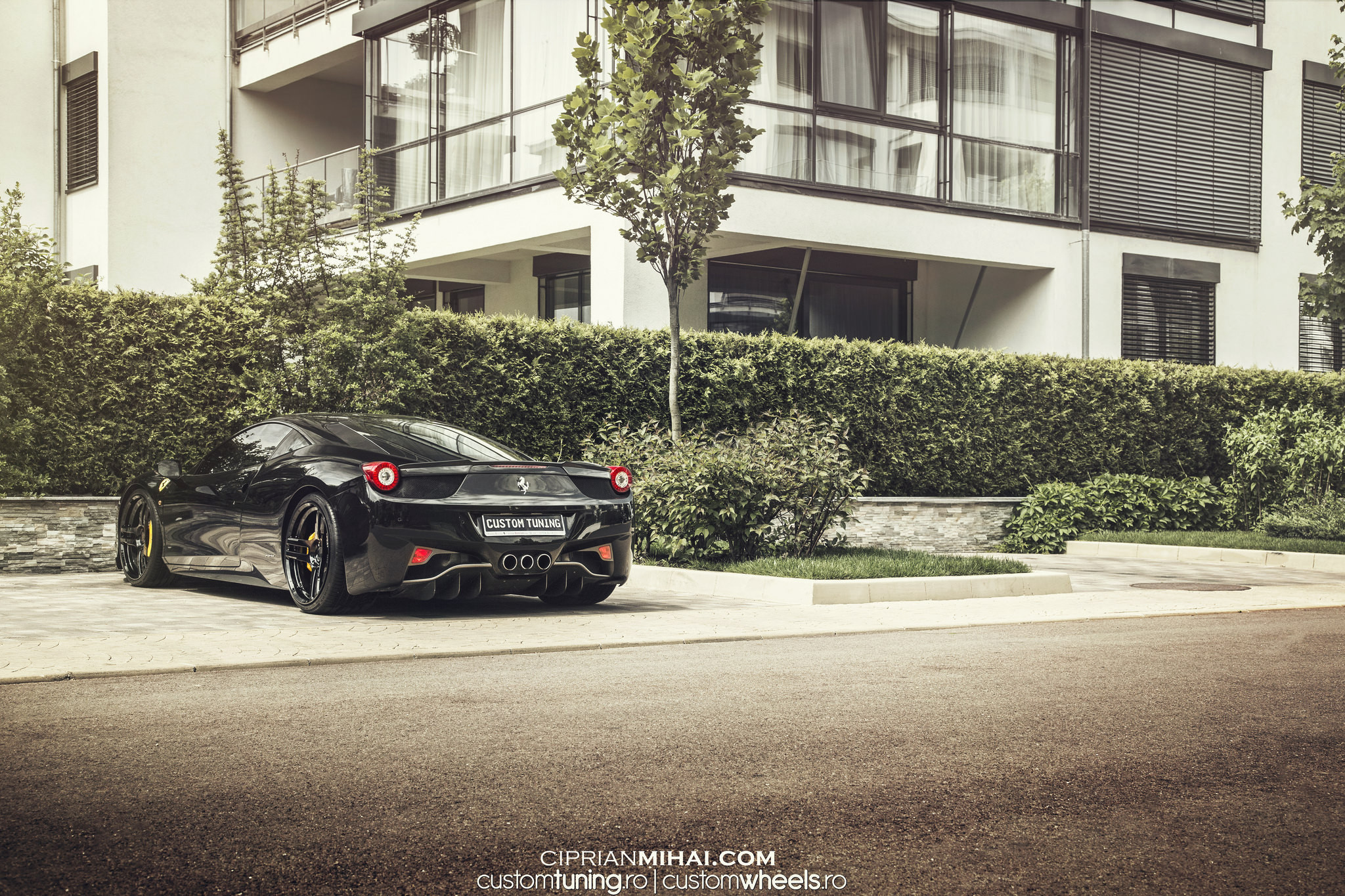 Aftermarket Rear Diffuser on Black Ferrari 458 - Photo by Ciprian Mihai