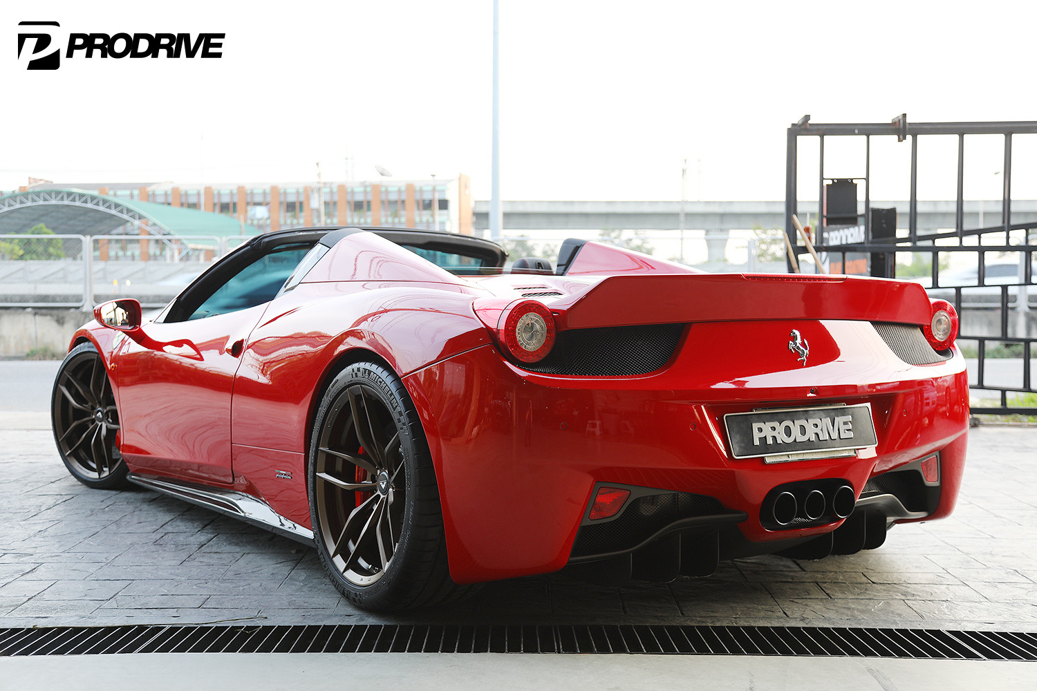 Aftermarket Rear Diffuser on Red Ferrari 458 - Photo by Vorsteiner