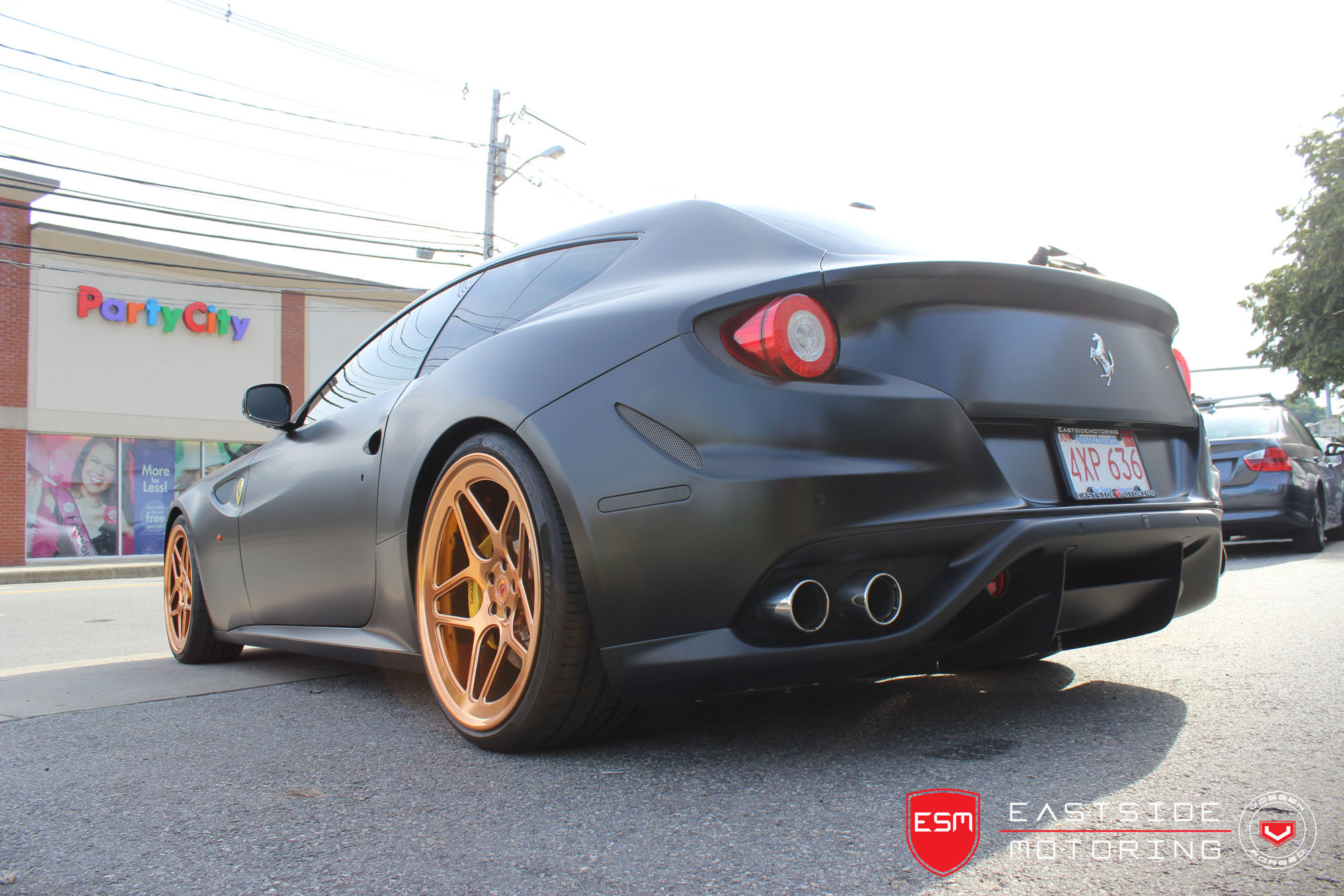 Aftermarket Rear Diffuser on Gray Ferrari FF - Photo by Vossen