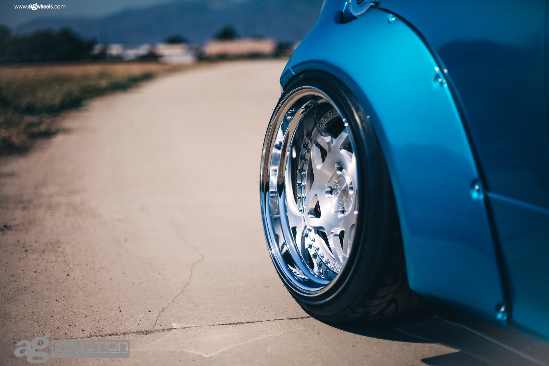 Blue Fiat 500 with Custom Polished Avant Garde Rims - Photo by Avant Garde Wheels