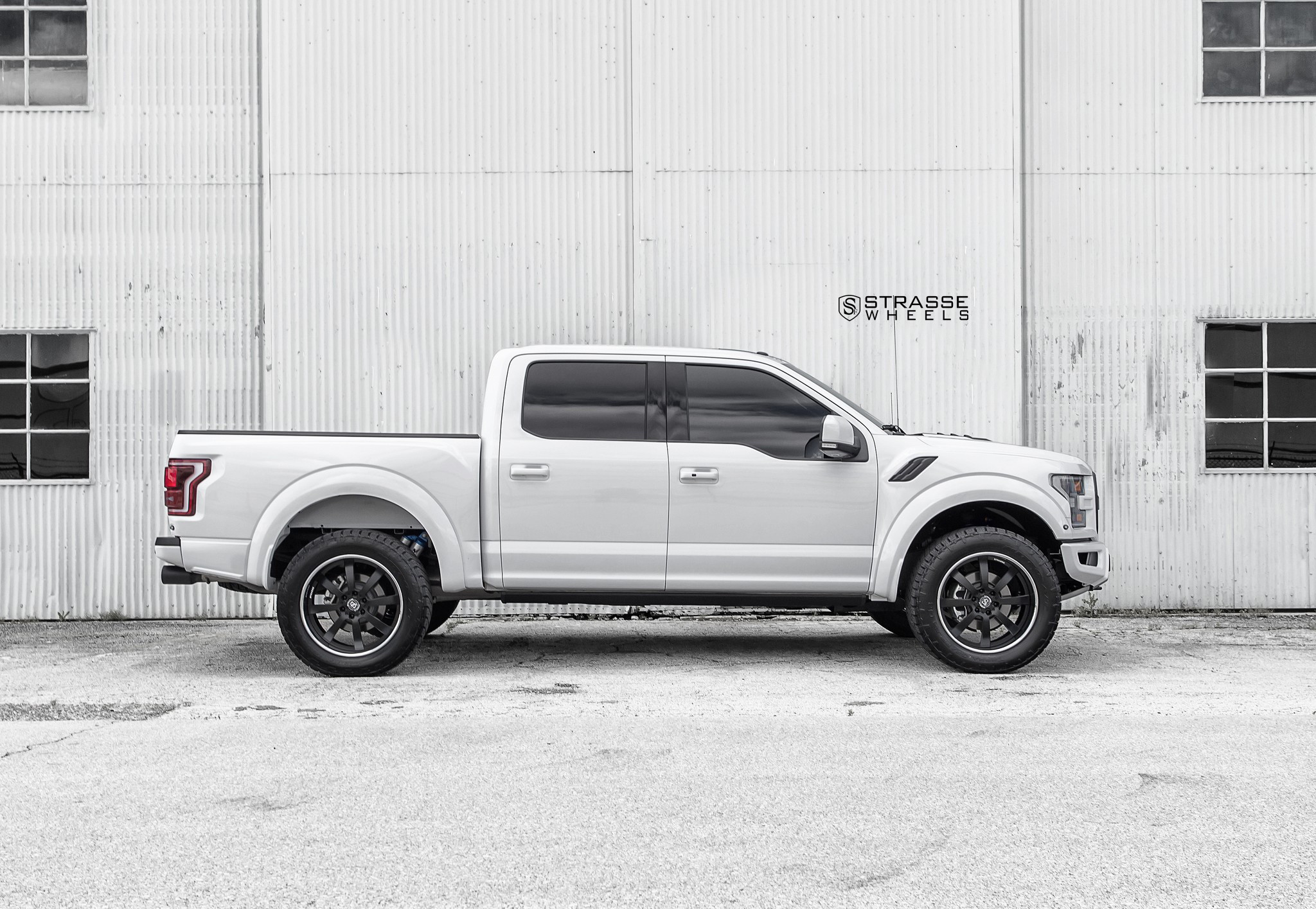Toyo Tires on White Lifted Ford F-150 - Photo by Strasse Forged