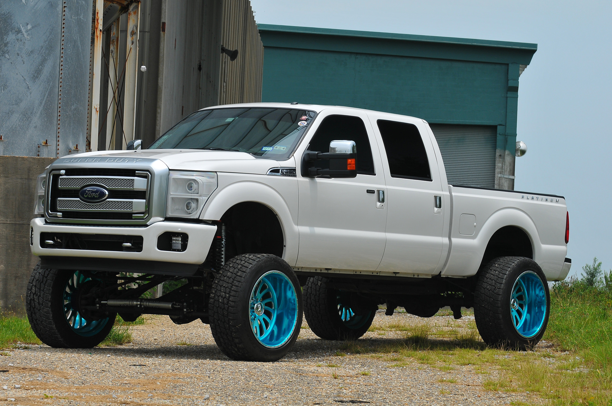 Light Blue American Force Custom Wheels on Lifted F250 - Photo by American Force