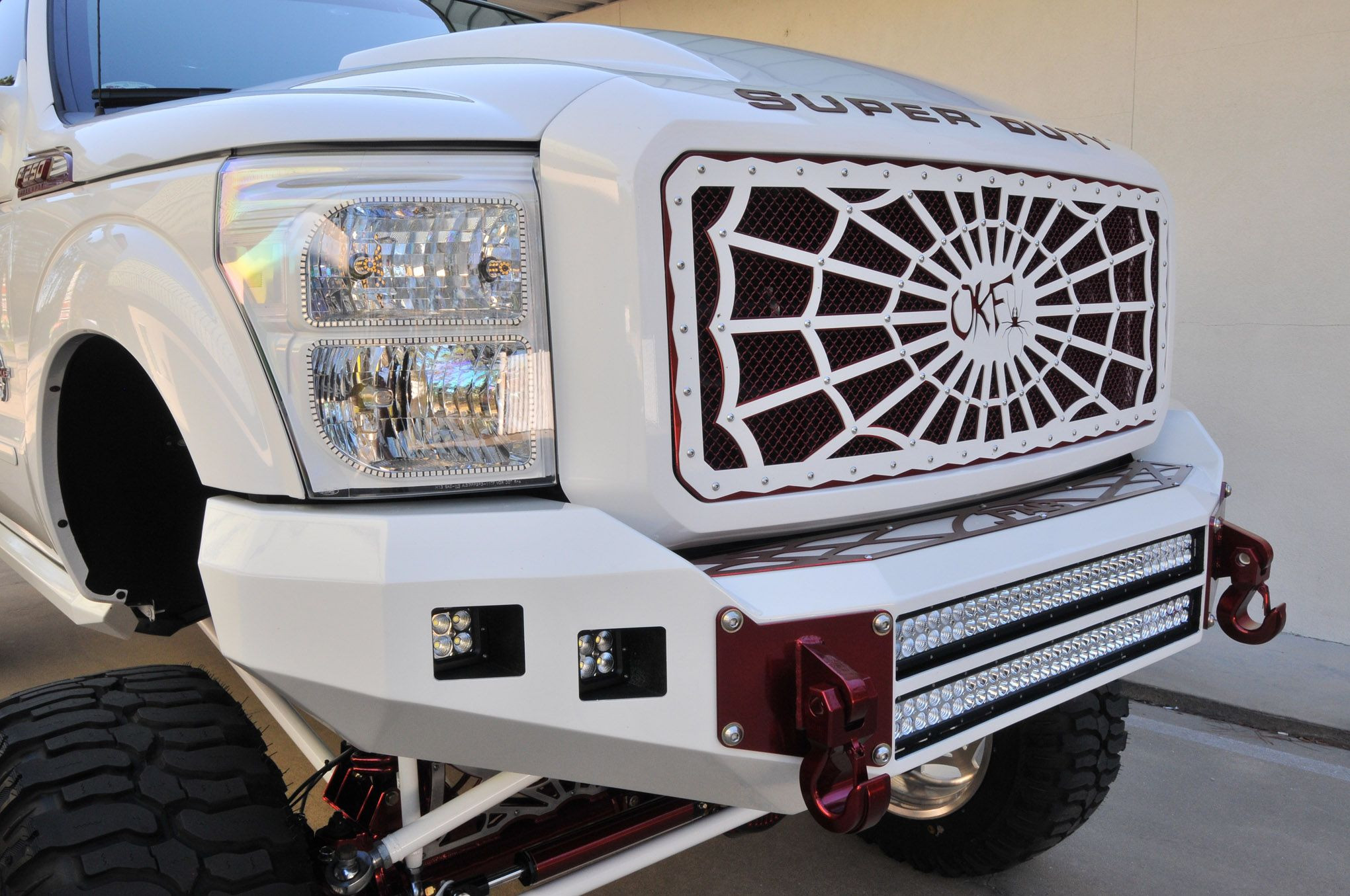 Off-road Front Winch Bumper on White Lifted Ford F-250 - Photo by Joe Greeves
