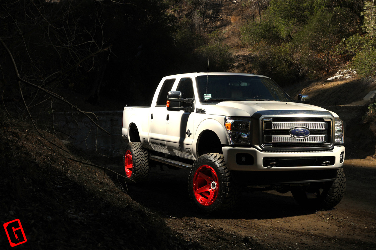Fully Loaded Ford F350 SD - Photo by Grid Off-road