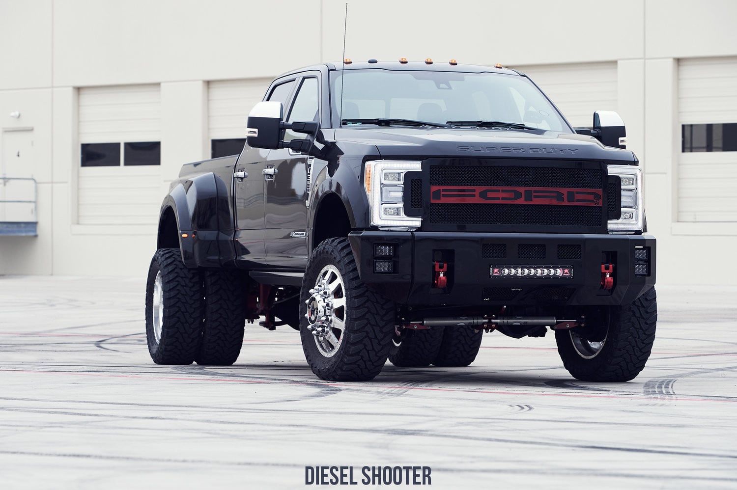 Custom Ford F-350 with Aftermarket Grille - Photo by Diesel Shooter