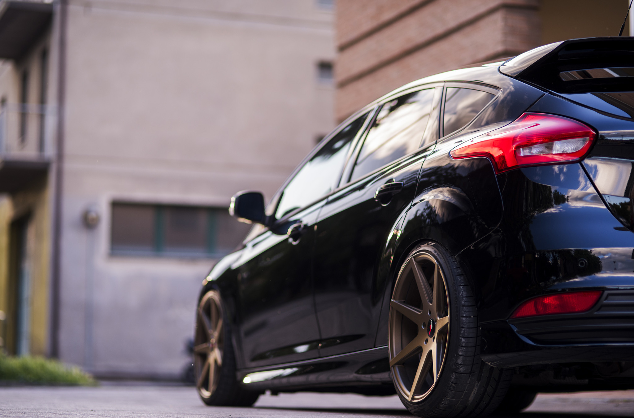 Black Ford Focus ST with Red LED Taillights - Photo by JR Wheels