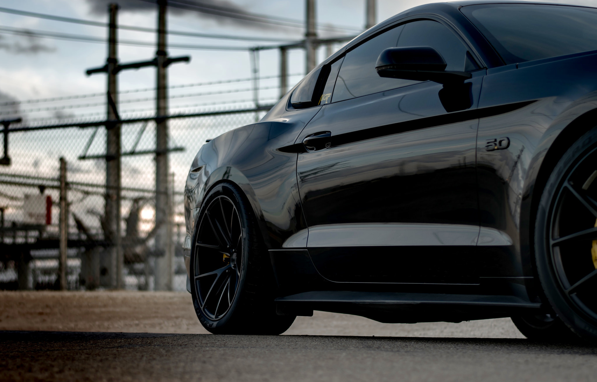 Ford Mustang S550 Staggered Rims - Photo by Niche