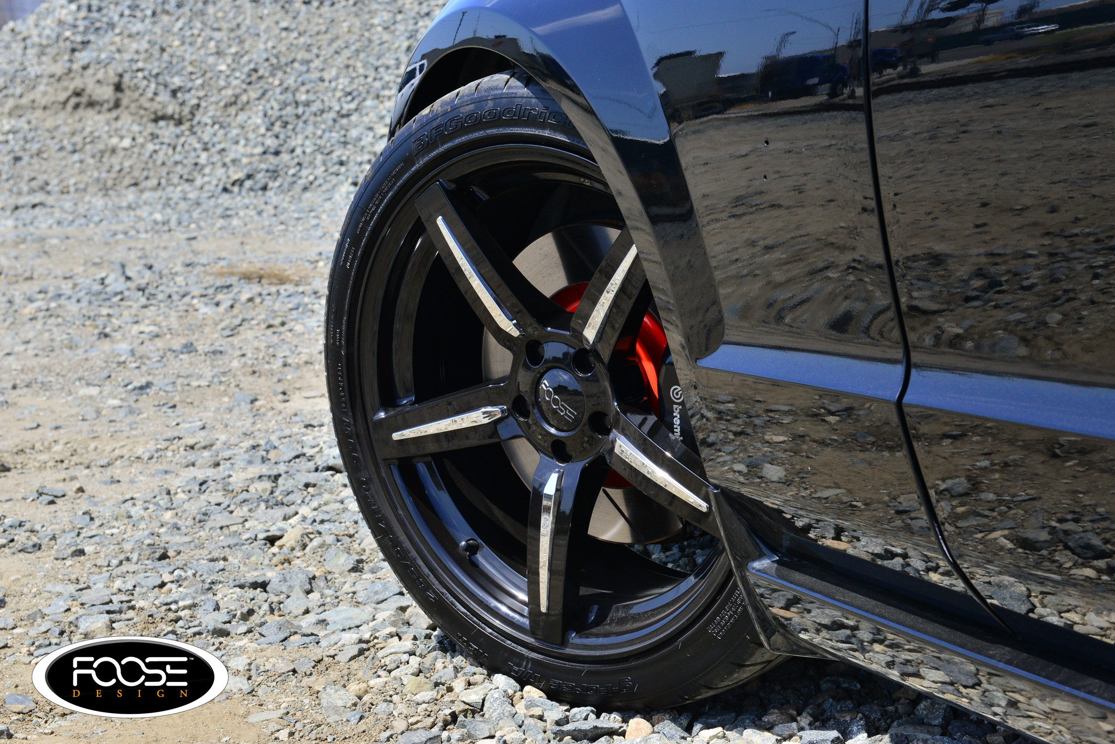 Gloss Black Rims with Chrome Inserts on Ford Mustang - Photo by Foose