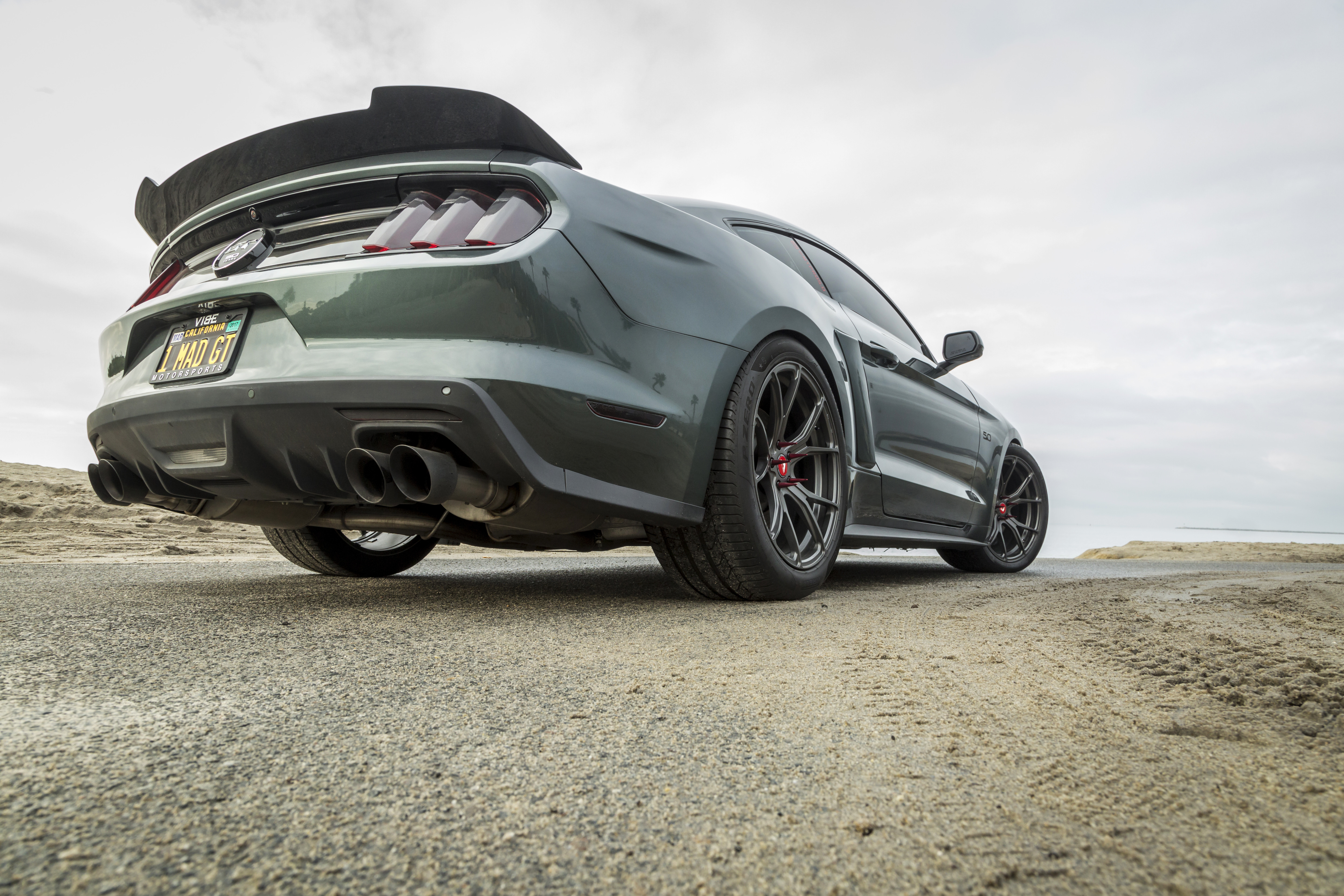 Gray Ford Mustang with Large Rear Spoiler - Photo by Vorstiner
