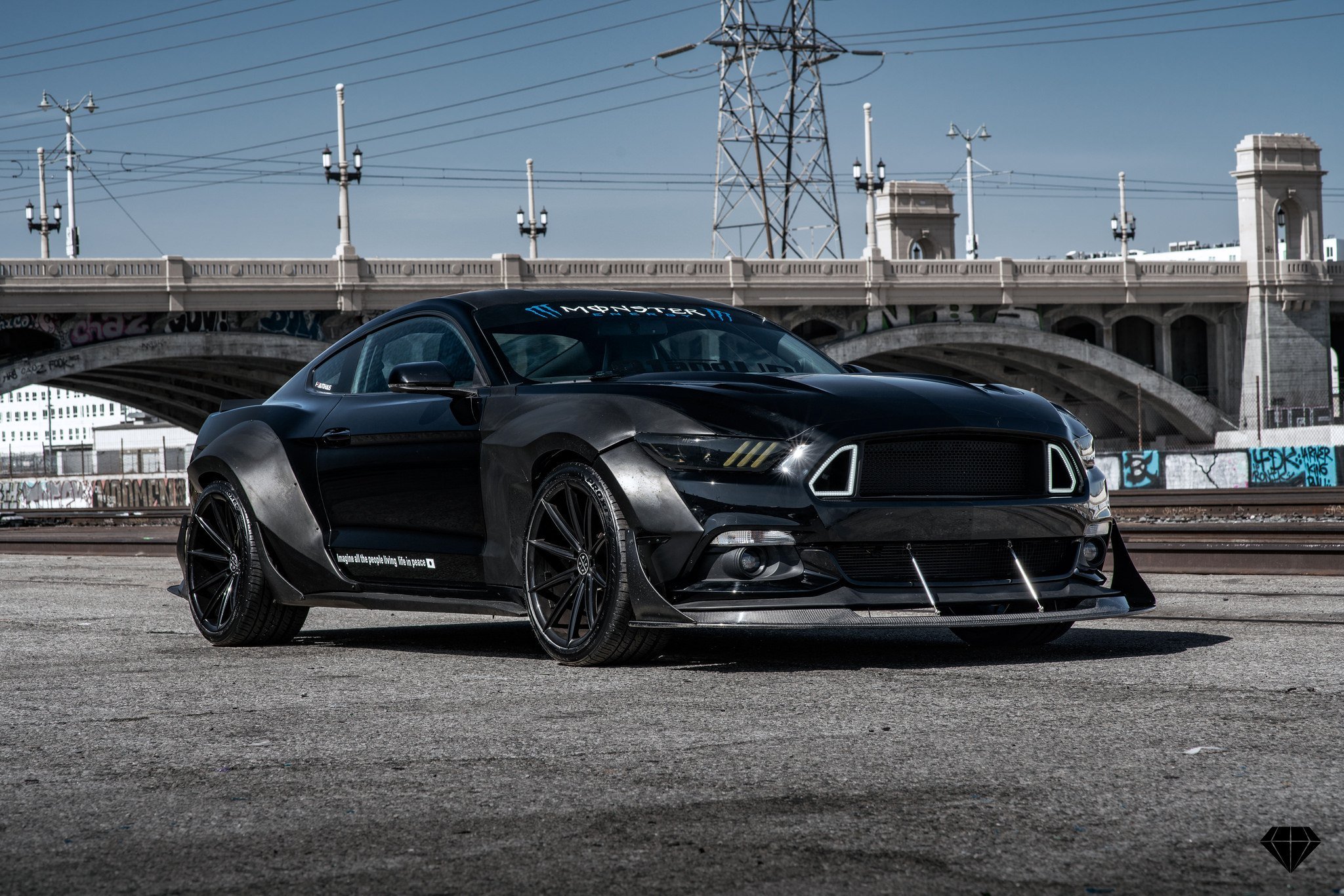 Black customs. Мустанг кастом. Ford Mustang Custom. Обои на ноутбук Форд Мустанг.