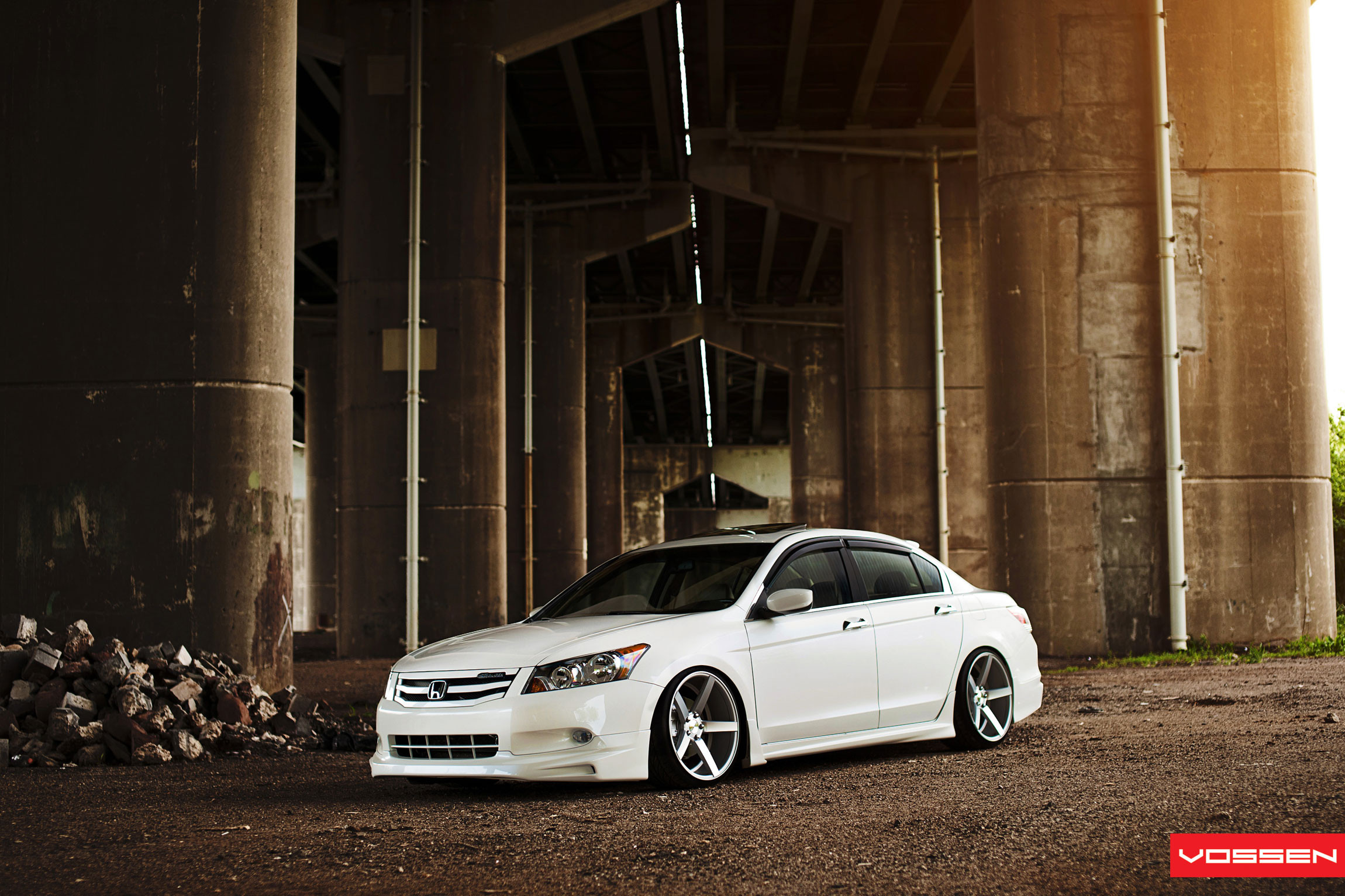 Wind Deflectors on White Honda Accord - Photo by Vossen