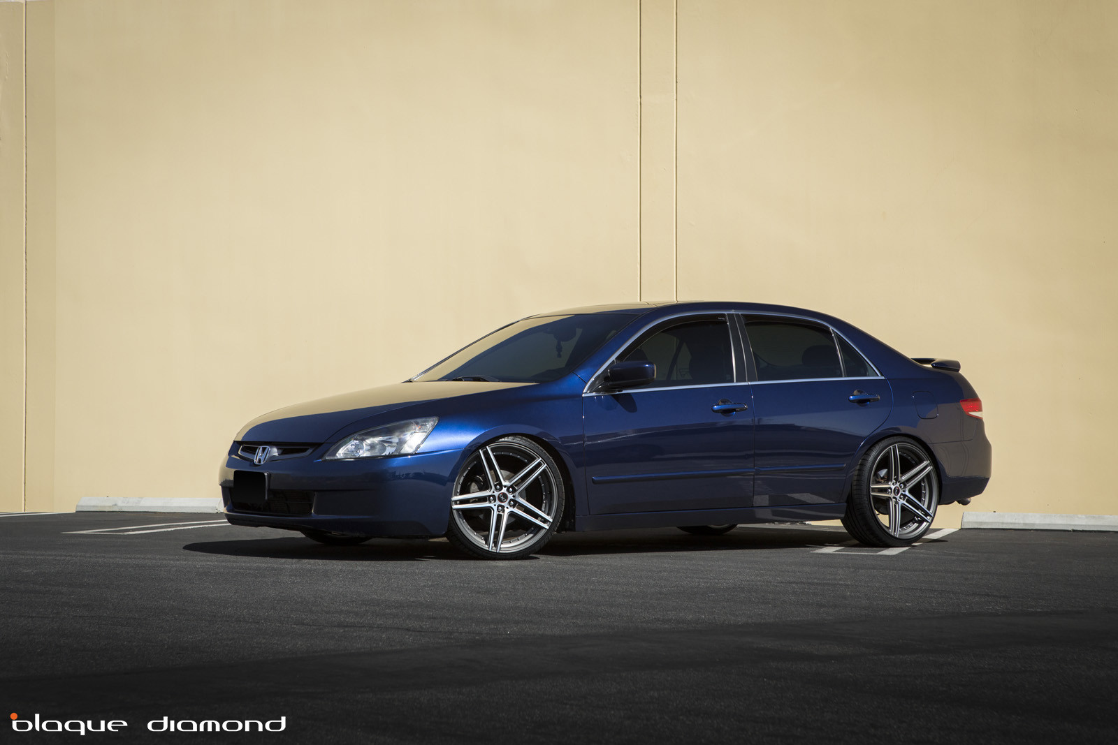 Custom Wheels on Blue Honda Accord - Photo by Blaque Diamond